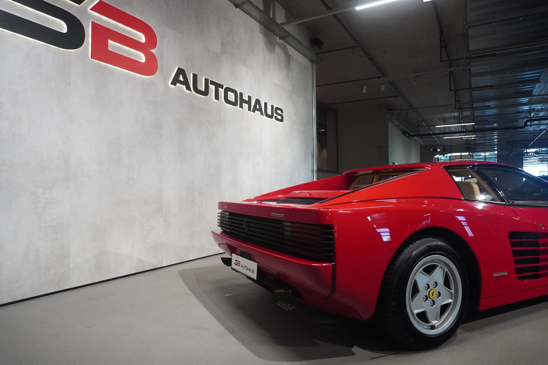 FERRARI Testarossa-image-10