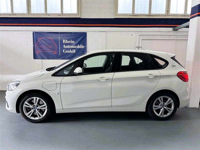 BMW 225xe iPerformance Active Tourer Steptronic-image-2