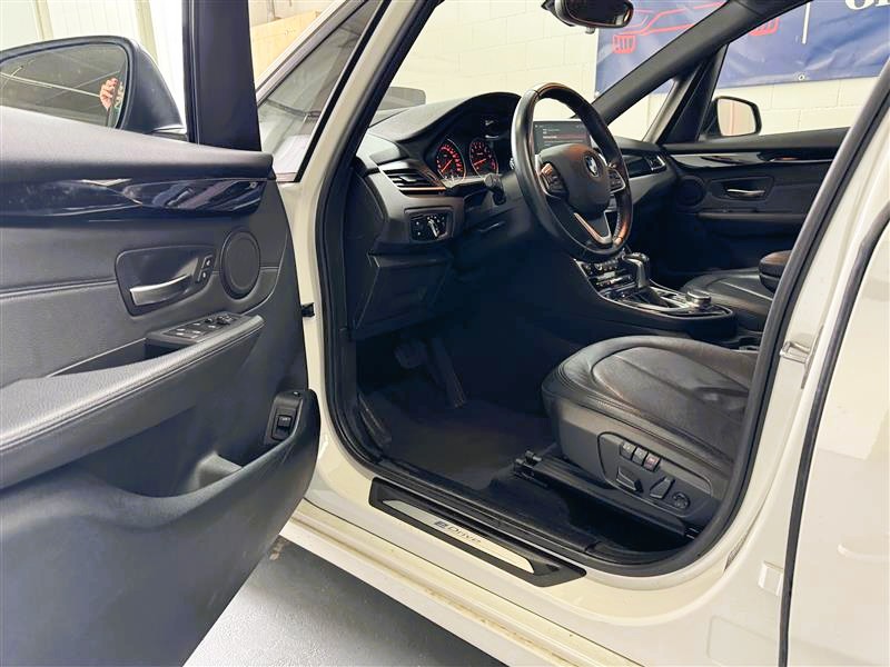 BMW 225xe iPerformance Active Tourer Steptronic-image-4