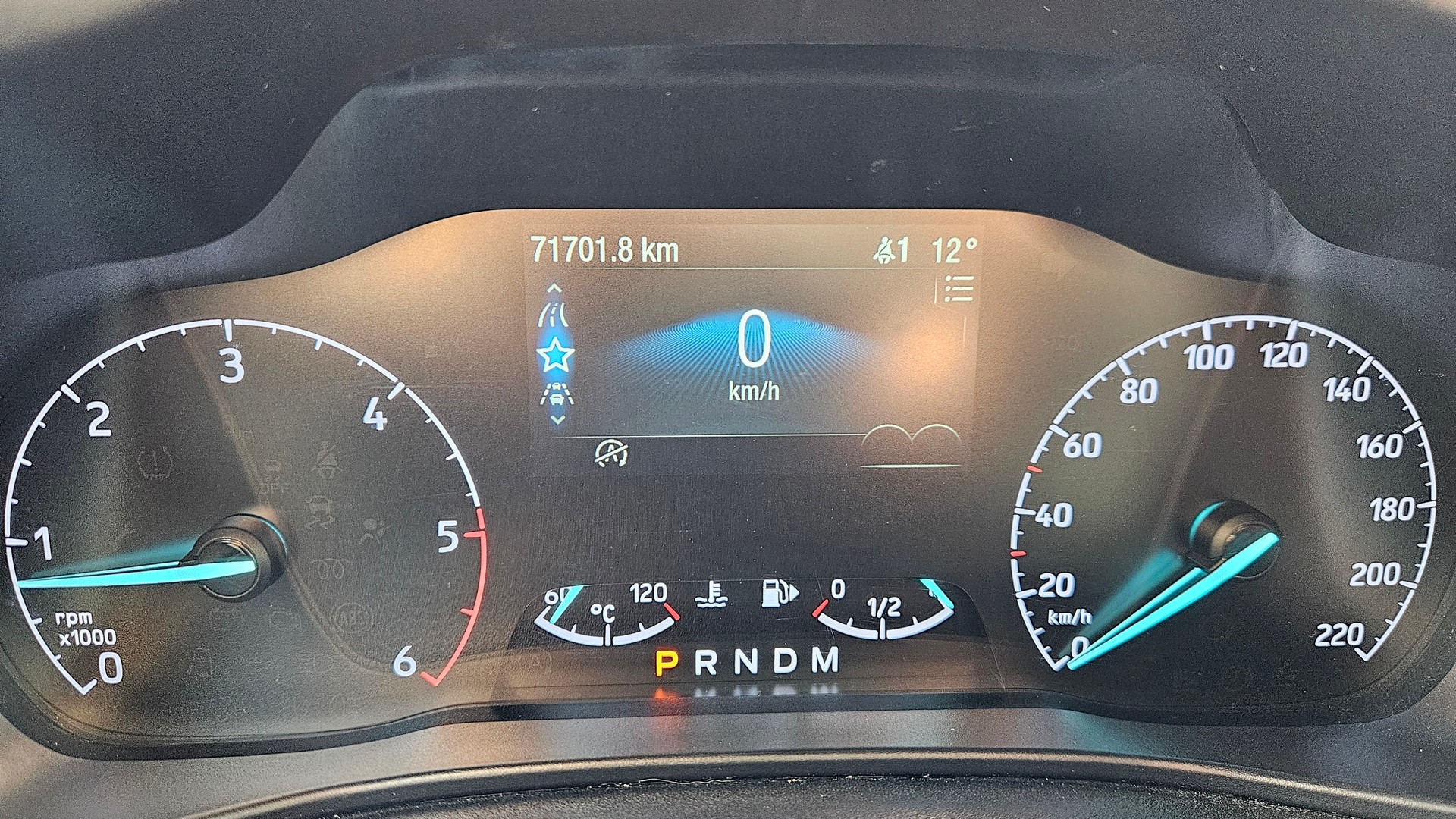 FORD Grand Tourneo Connect 1.5 EcoBlue Titanium Automat-image-12