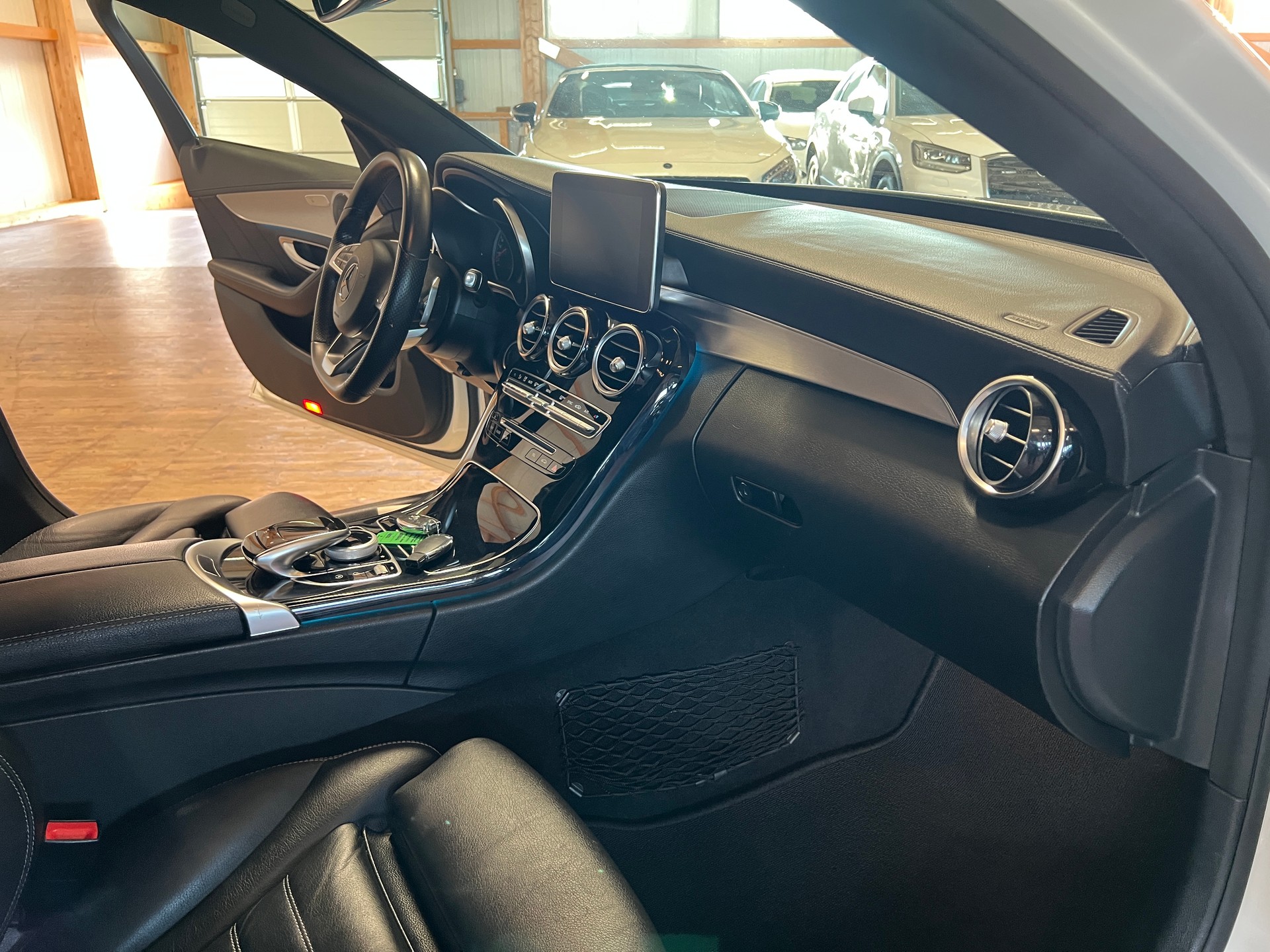 MERCEDES-BENZ C 43 AMG 4Matic 9G-Tronic-image-12