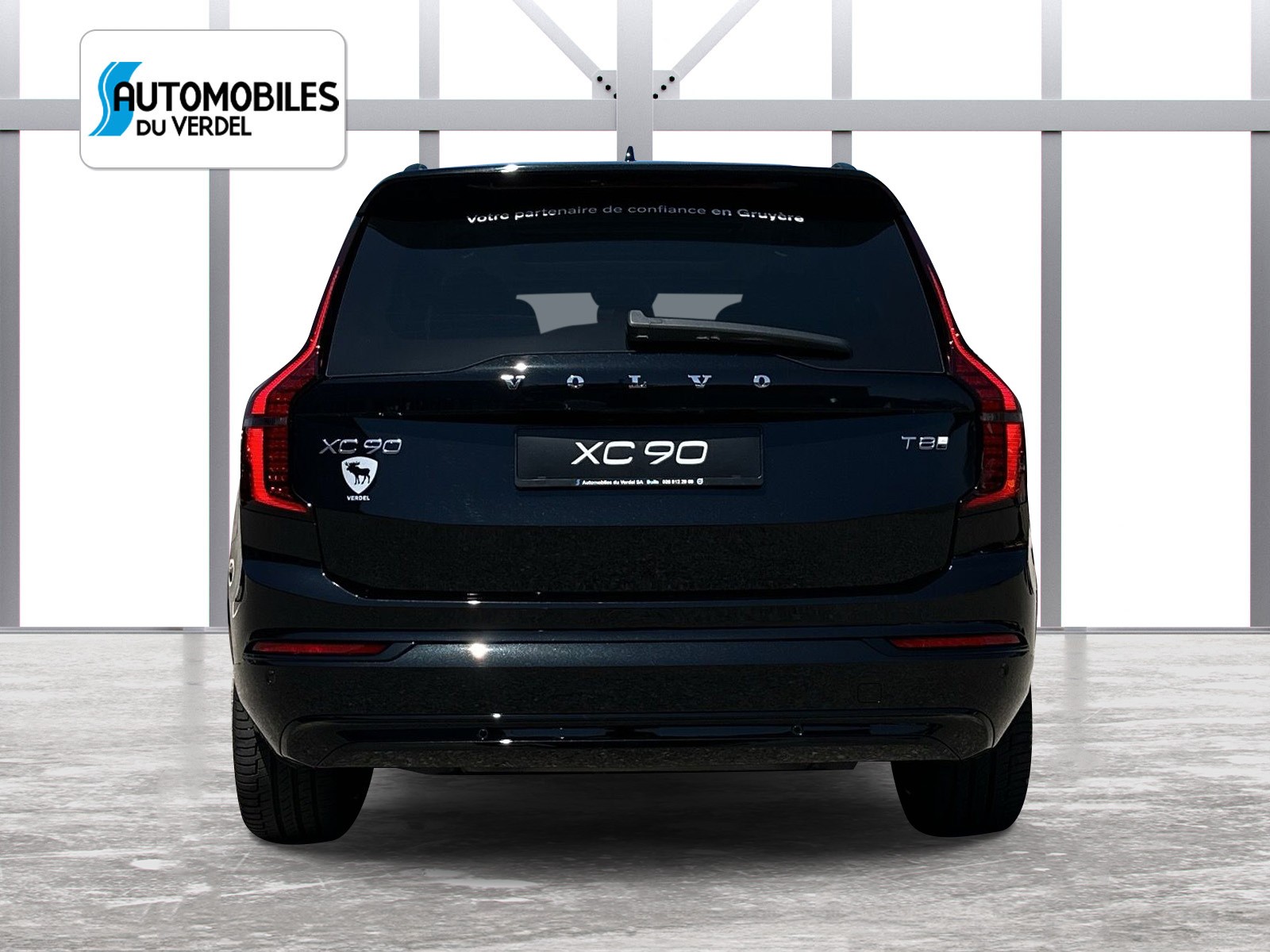 VOLVO XC90 2.0 T8 TE Ultra Dark eAWD-showroom-element-3