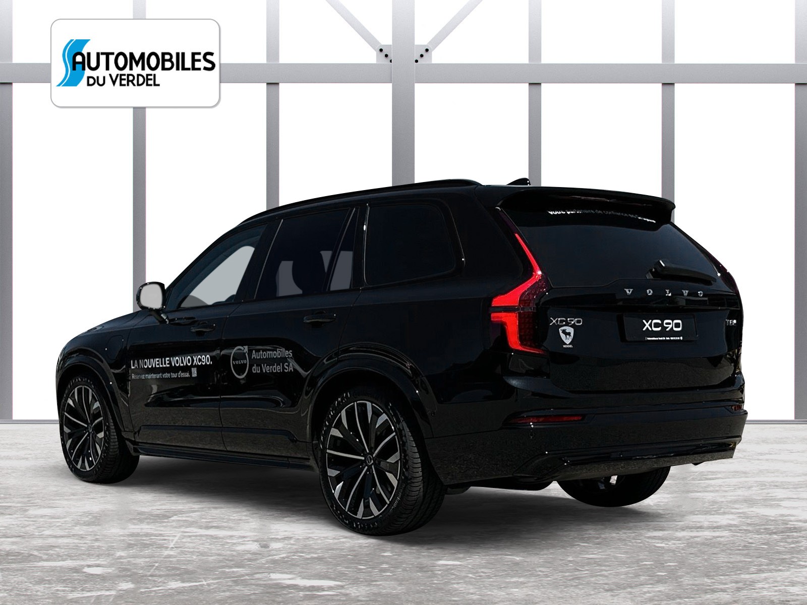 VOLVO XC90 2.0 T8 TE Ultra Dark eAWD-showroom-element-2
