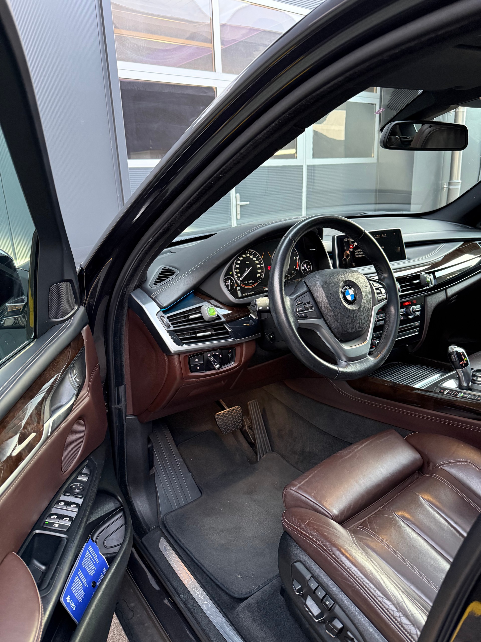 BMW X5 xDrive 30d Steptronic-image-12