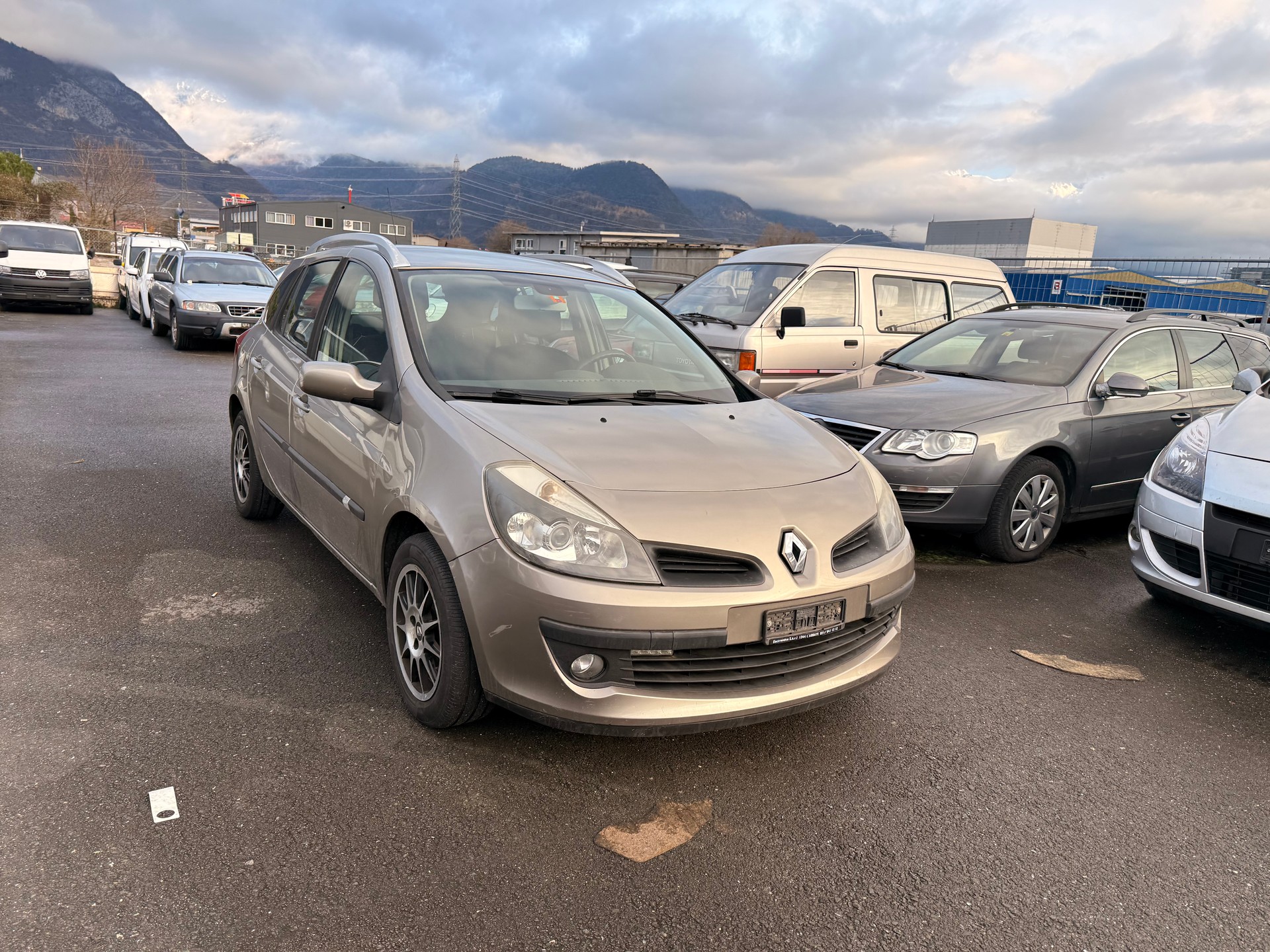 RENAULT Clio Grandtour 1.2 16V Turbo Dynamique-image-2