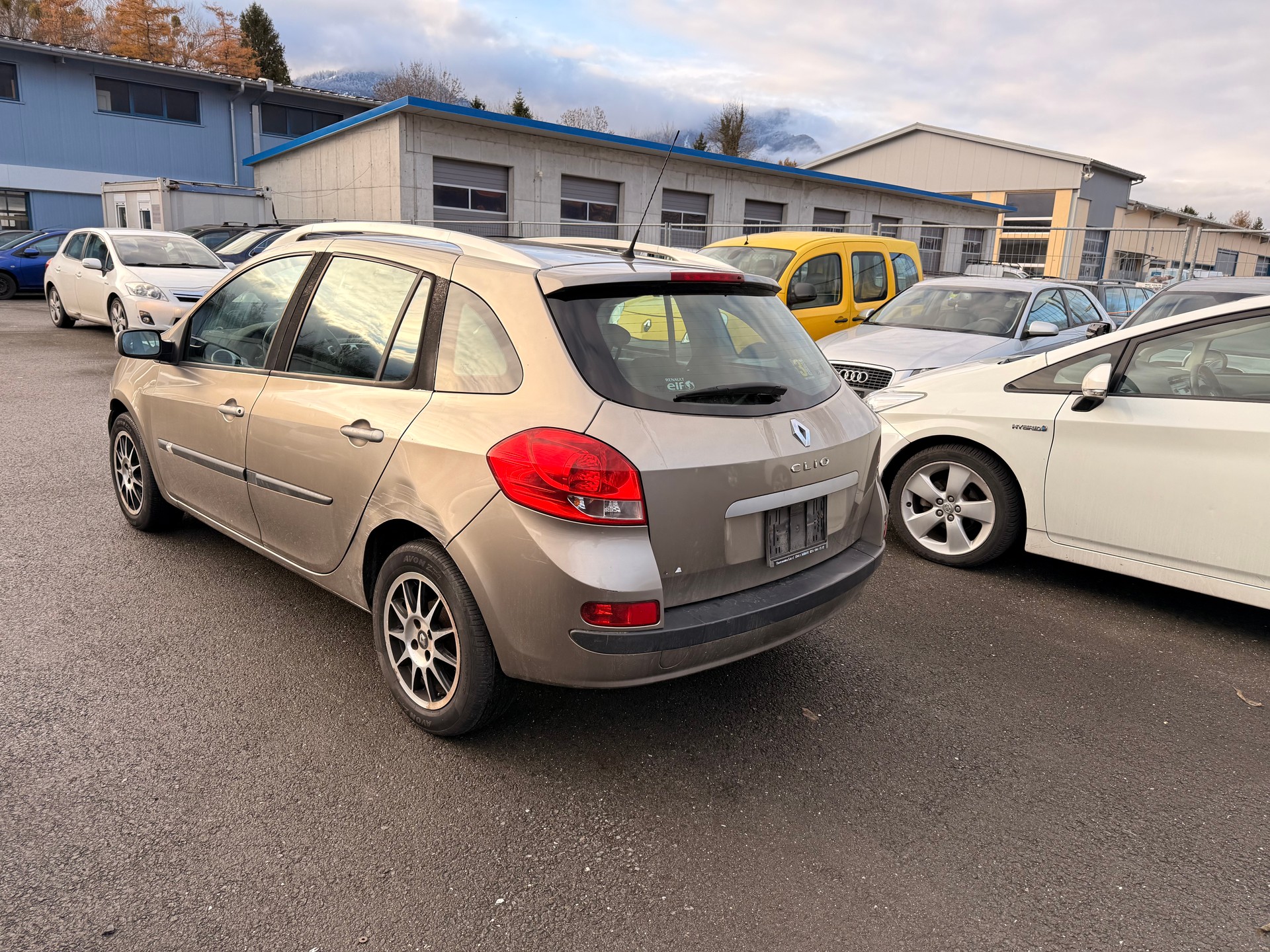 RENAULT Clio Grandtour 1.2 16V Turbo Dynamique-image-5