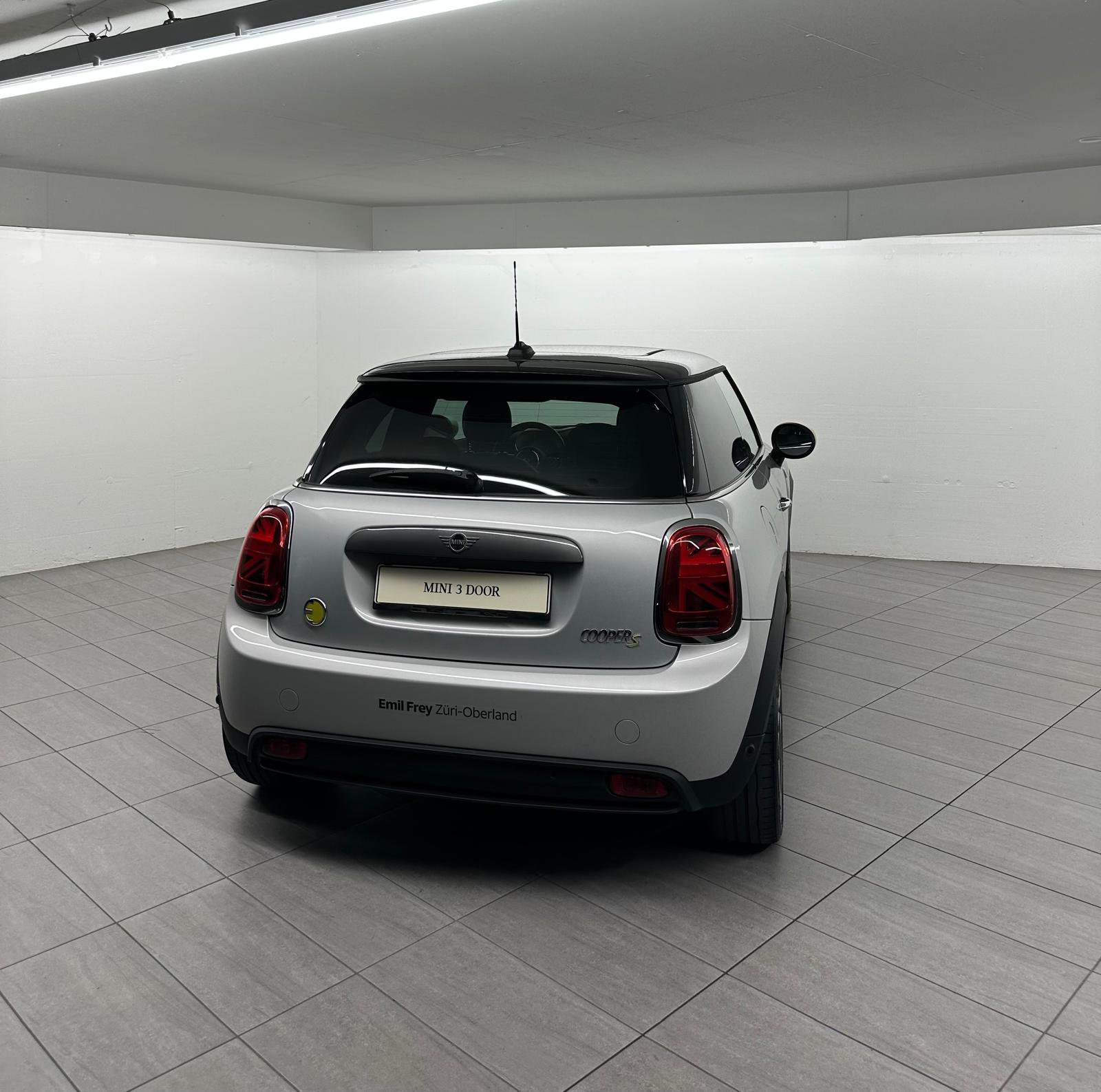 MINI F56 Cooper SE-image-6