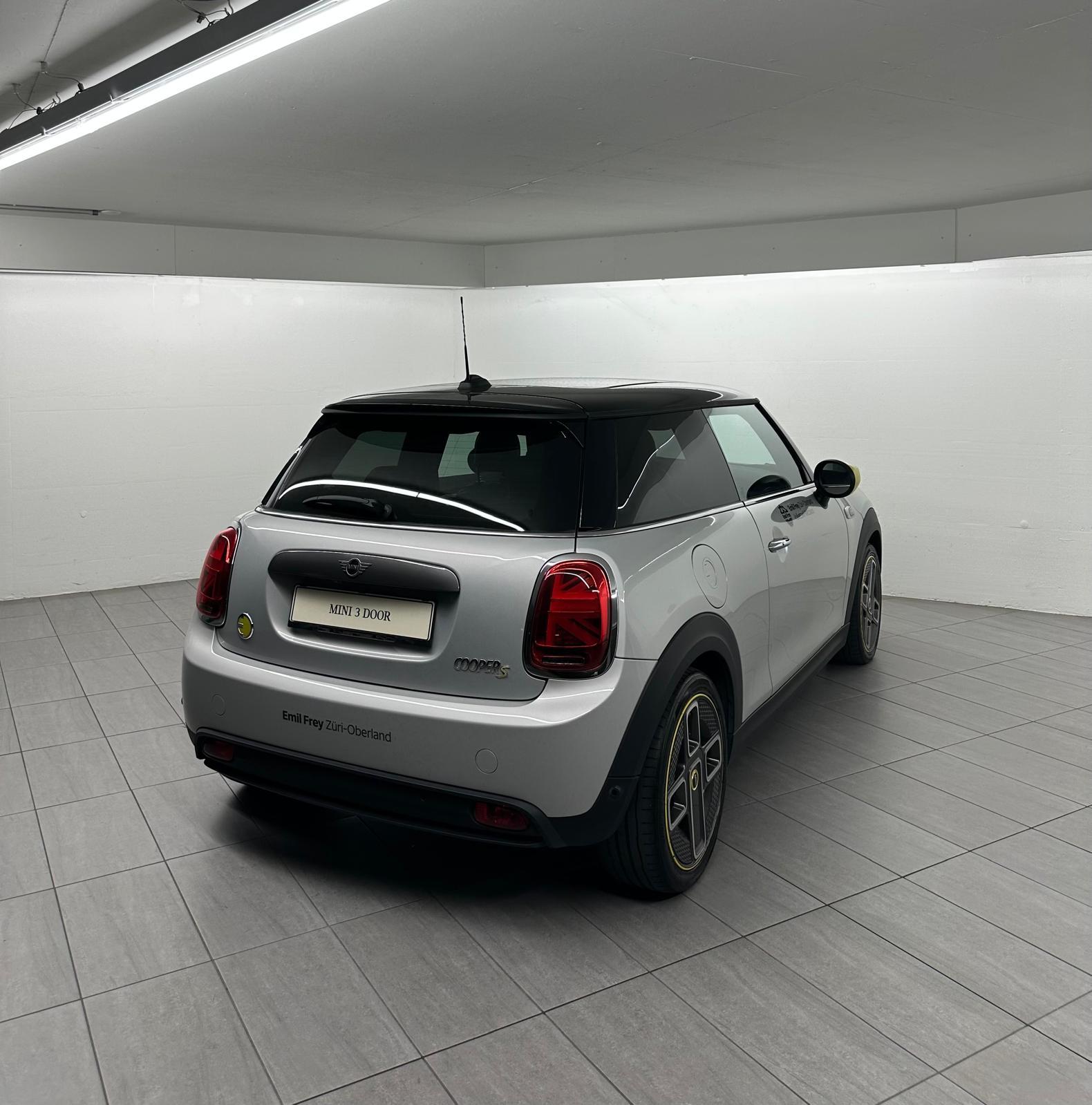 MINI F56 Cooper SE-image-7