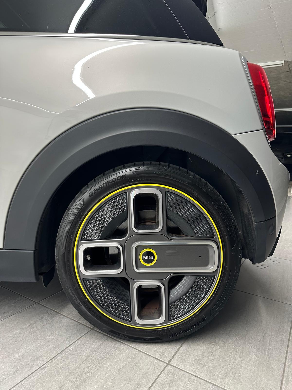 MINI F56 Cooper SE-image-17