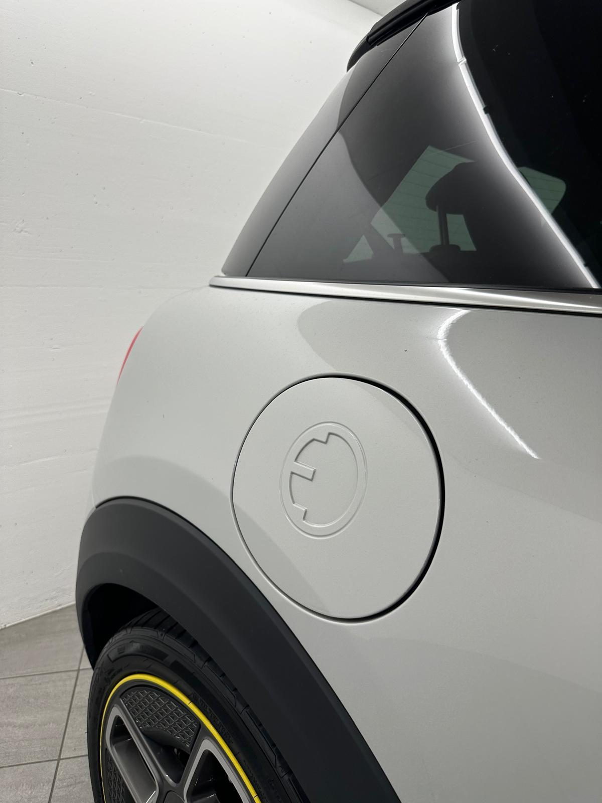 MINI F56 Cooper SE-image-16