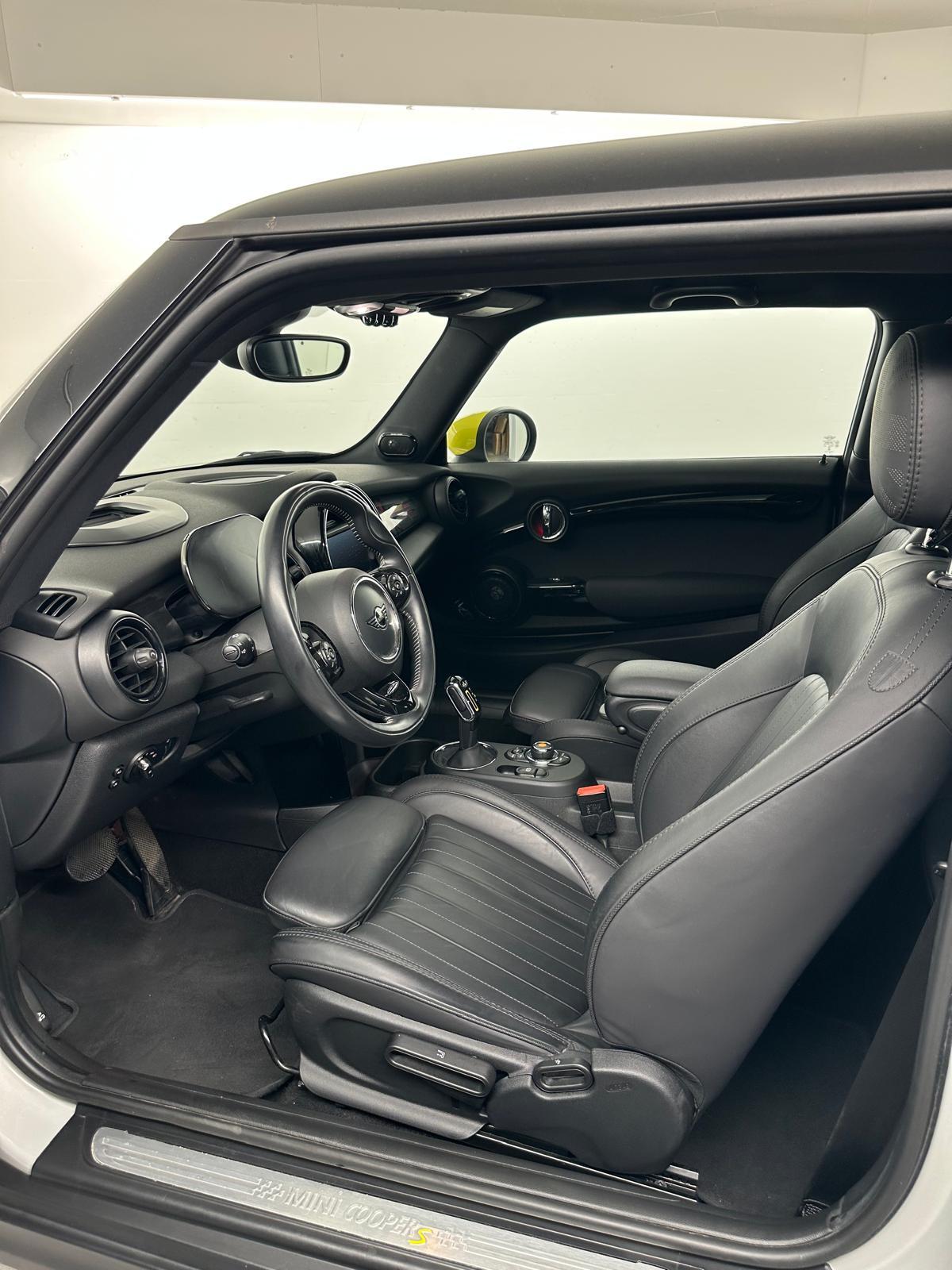 MINI F56 Cooper SE-image-12