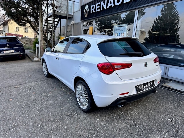 ALFA ROMEO Giulietta 2.0 JTDM Super TCT-image-6