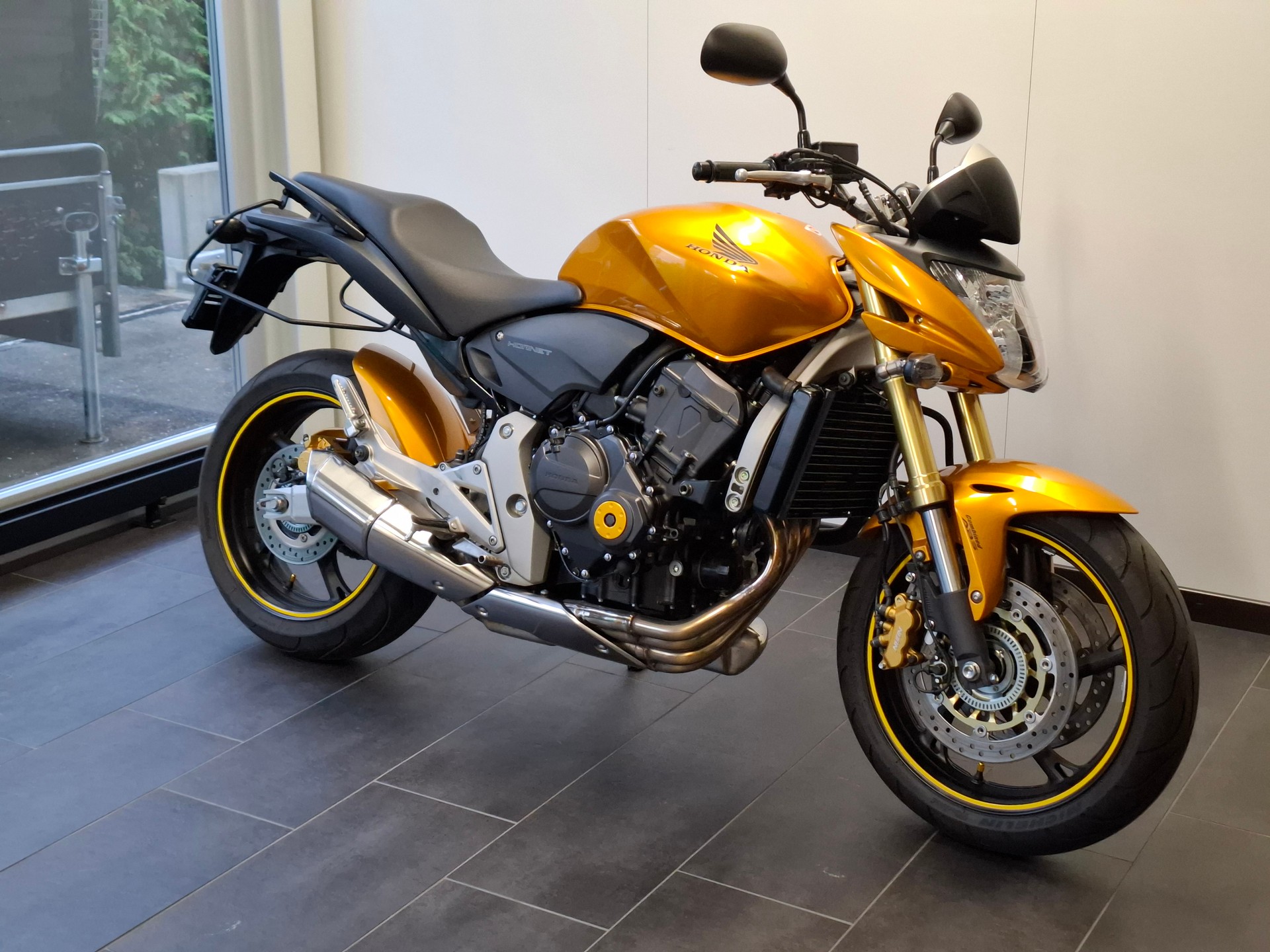 HONDA CB 600 F ABS Hornet-image-1