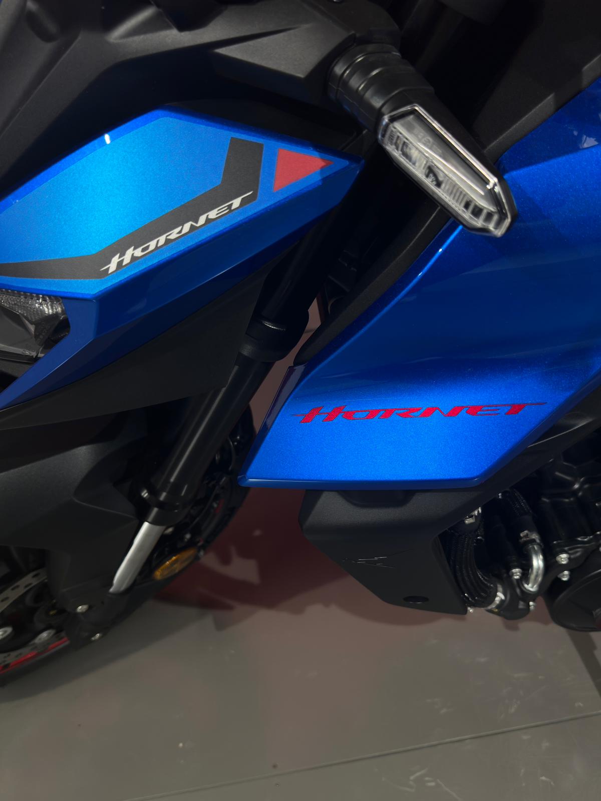 HONDA CB 750 Hornet *35KW* **Glint Wave Blue*Neufahrzeug-image-10