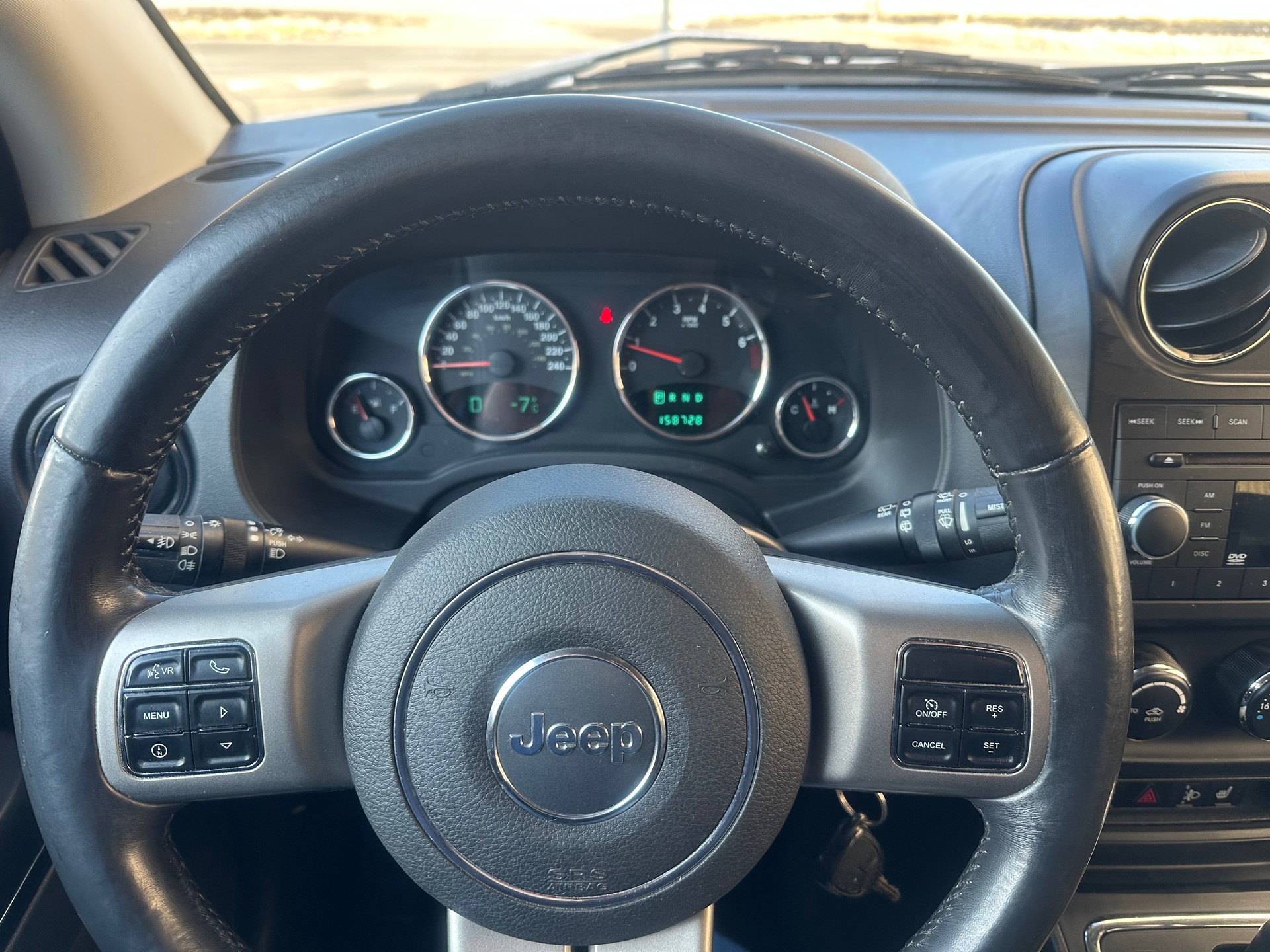 JEEP Compass 2.4 Limited CVT-image-9