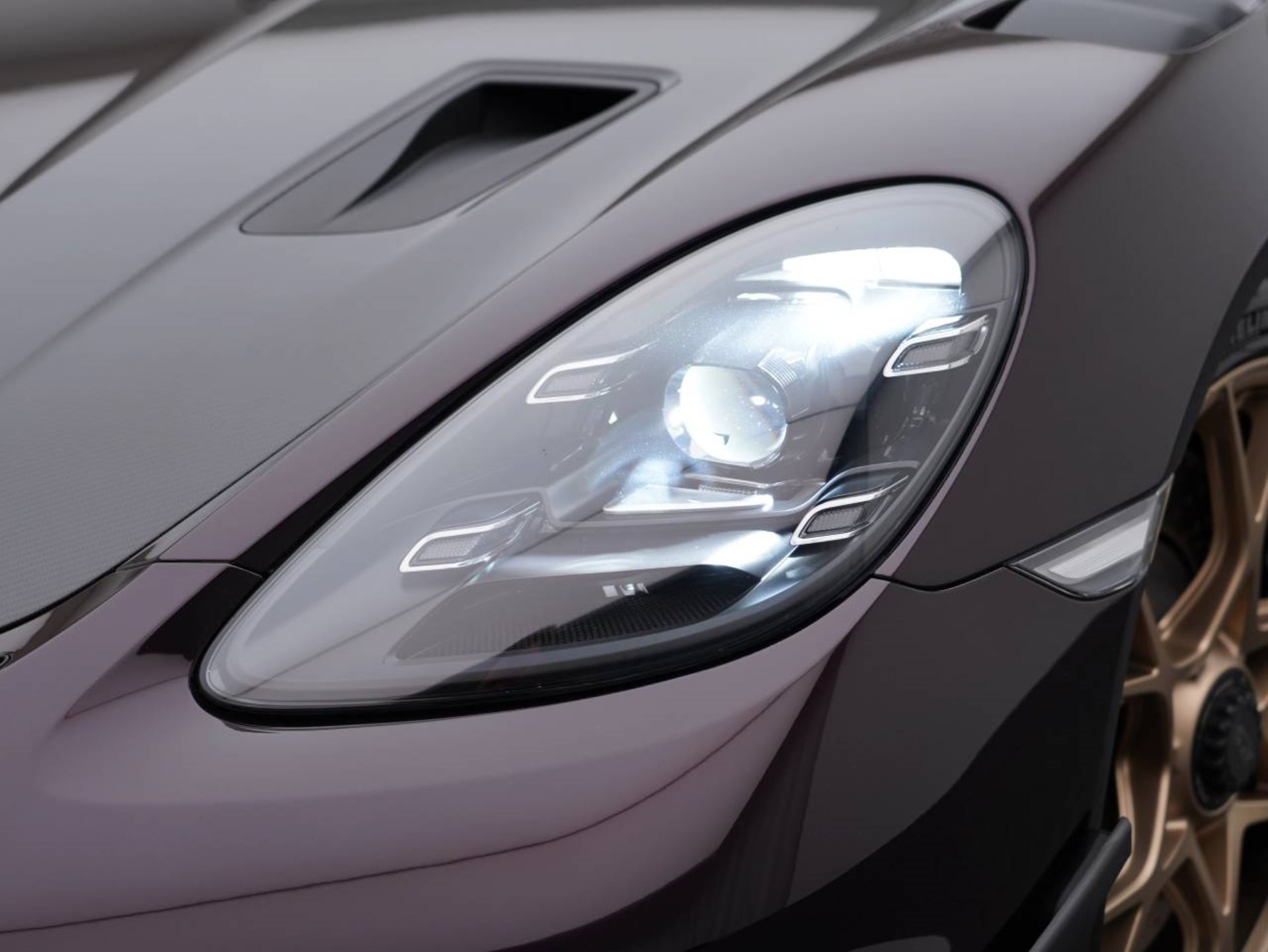 PORSCHE 718 Spyder RS-image-12
