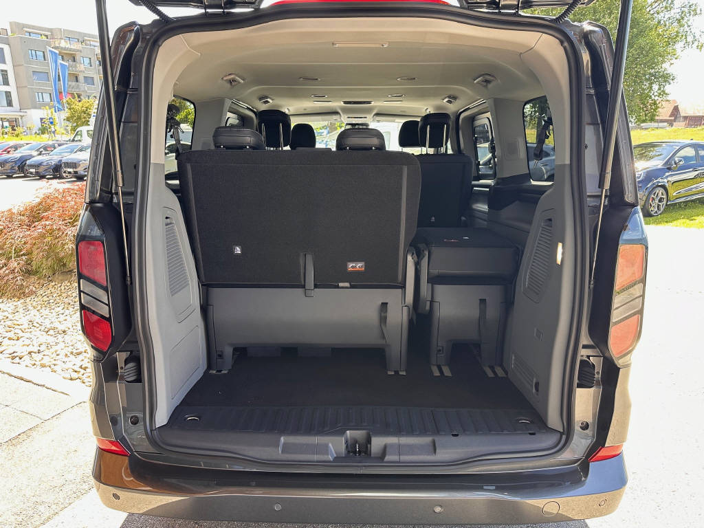 FORD Tourneo Custom Bus 320 L1 2.0 EcoBlue 170 Titanium X 4x4-image-5