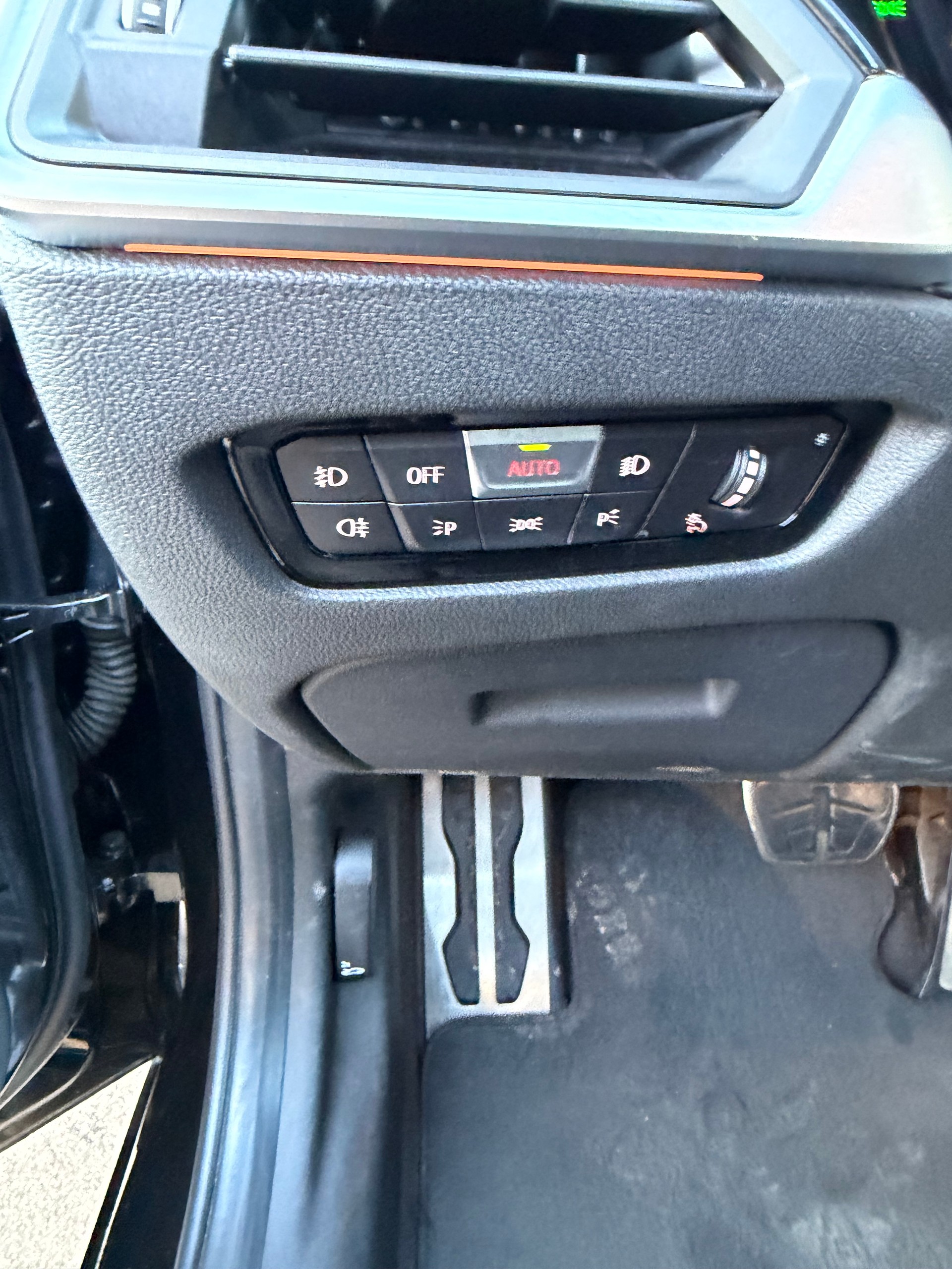 BMW 320d xDrive M Sport Steptronic-image-15