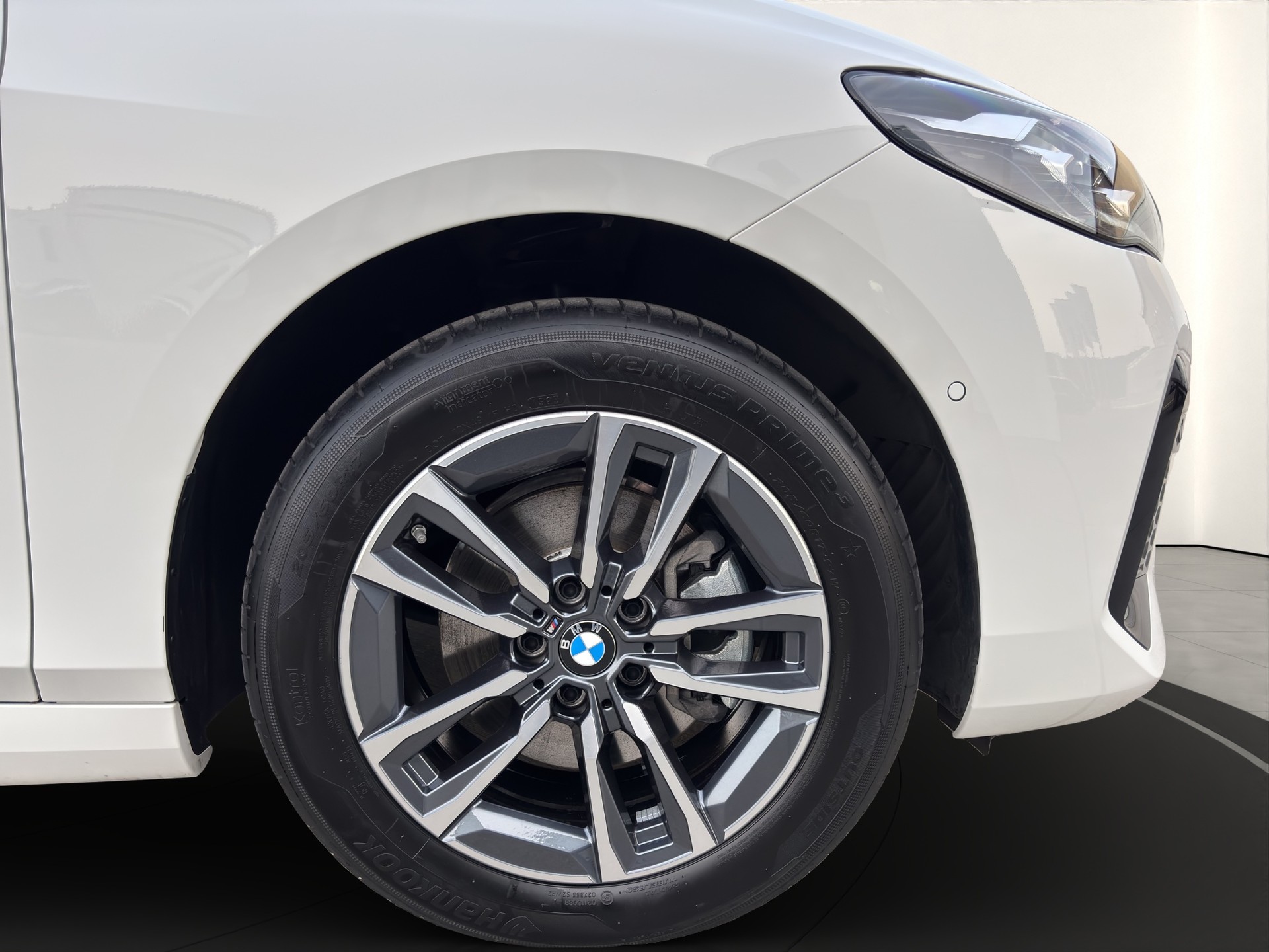 BMW 225e xDr. Act. T. M Sport-image-6