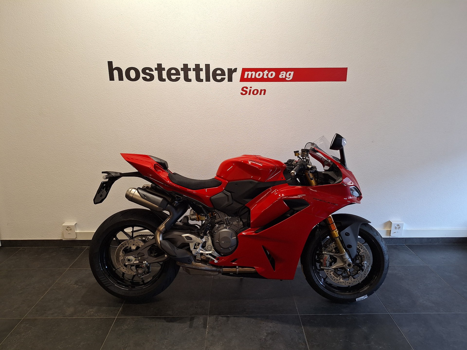 DUCATI Panigale V2 S-image-1