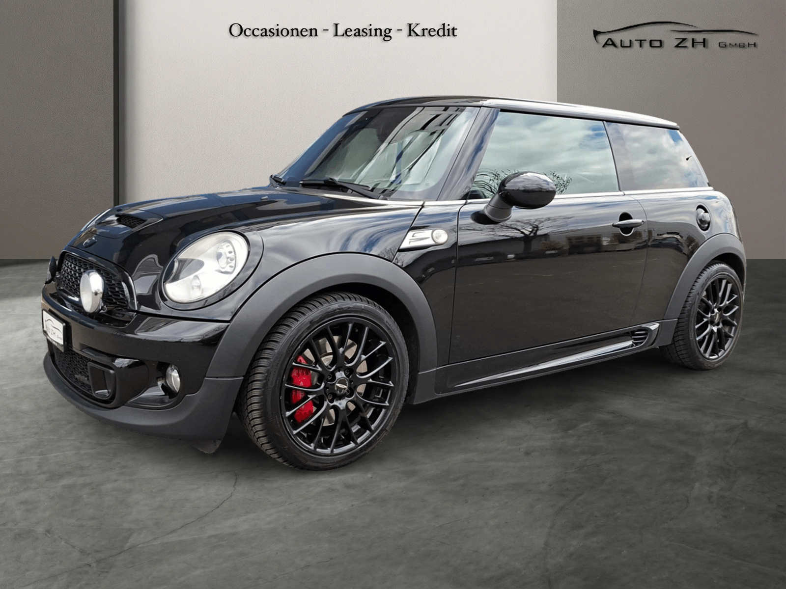 MINI Cooper John Cooper Works All Black