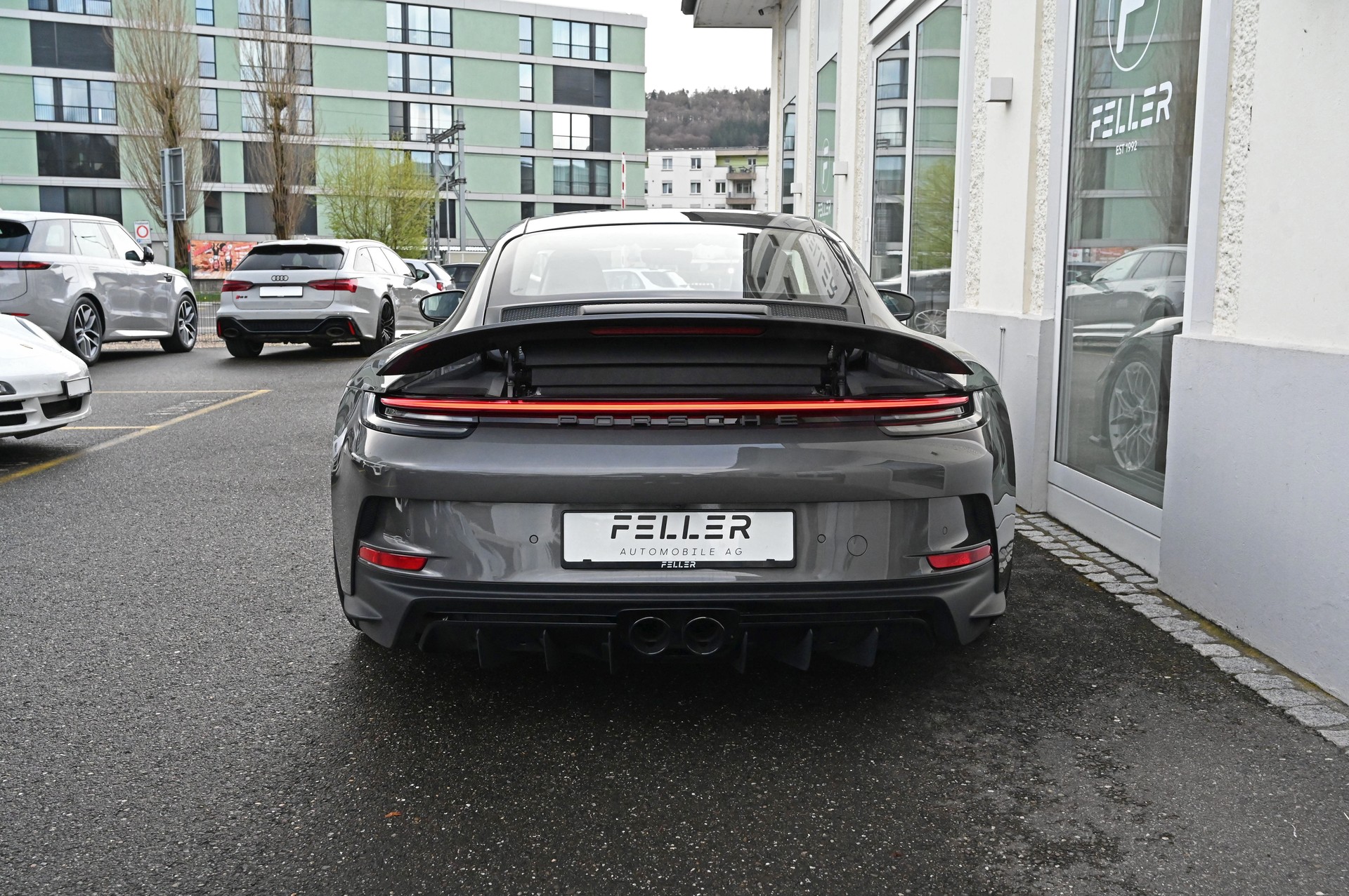 PORSCHE 911 GT3 Touring PDK-image-10