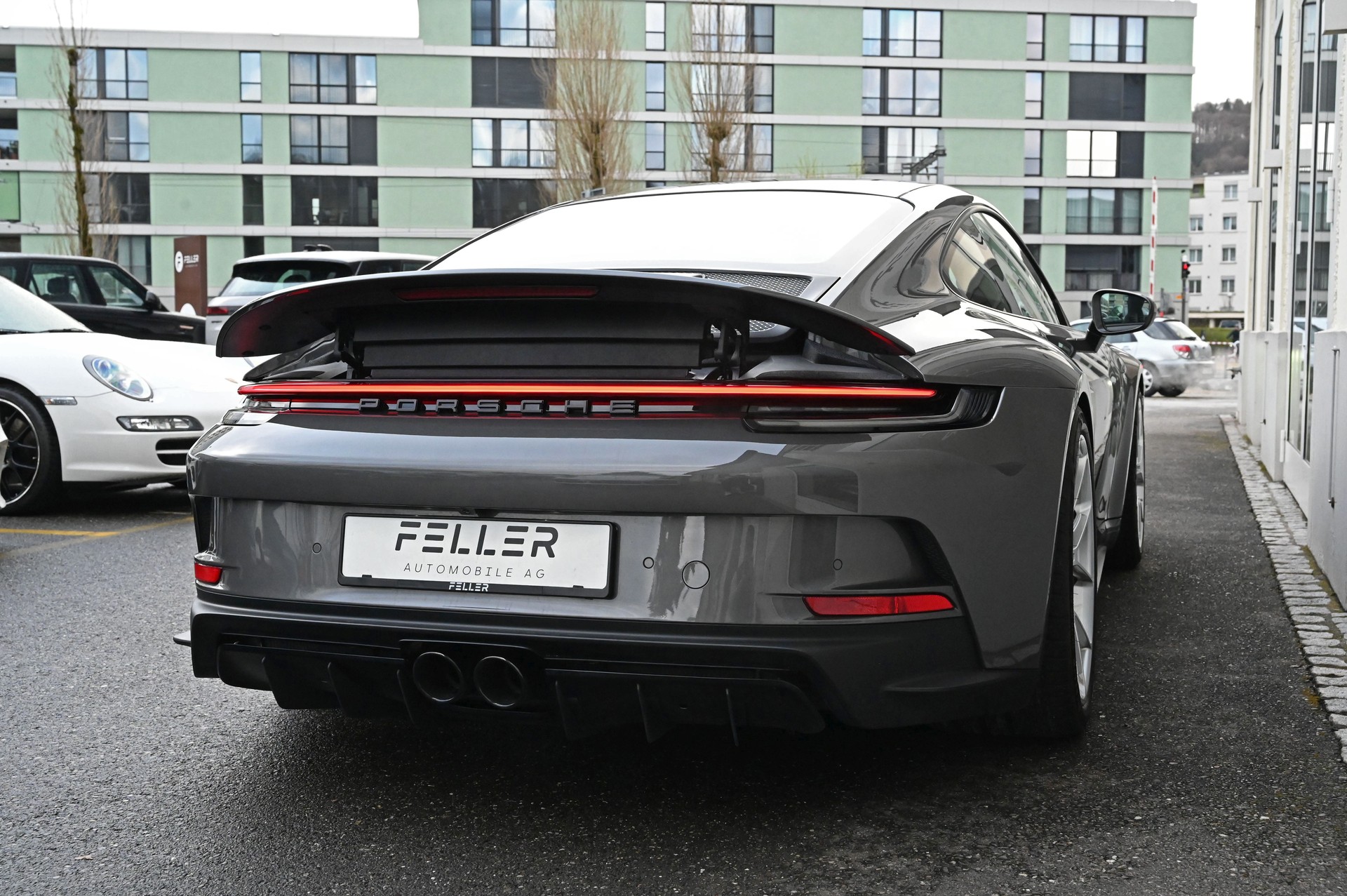 PORSCHE 911 GT3 Touring PDK-image-12
