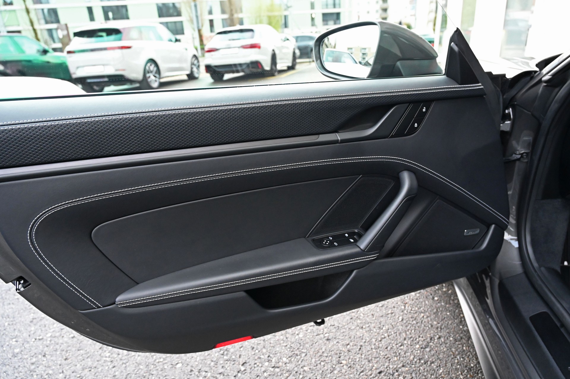 PORSCHE 911 GT3 Touring PDK-image-14