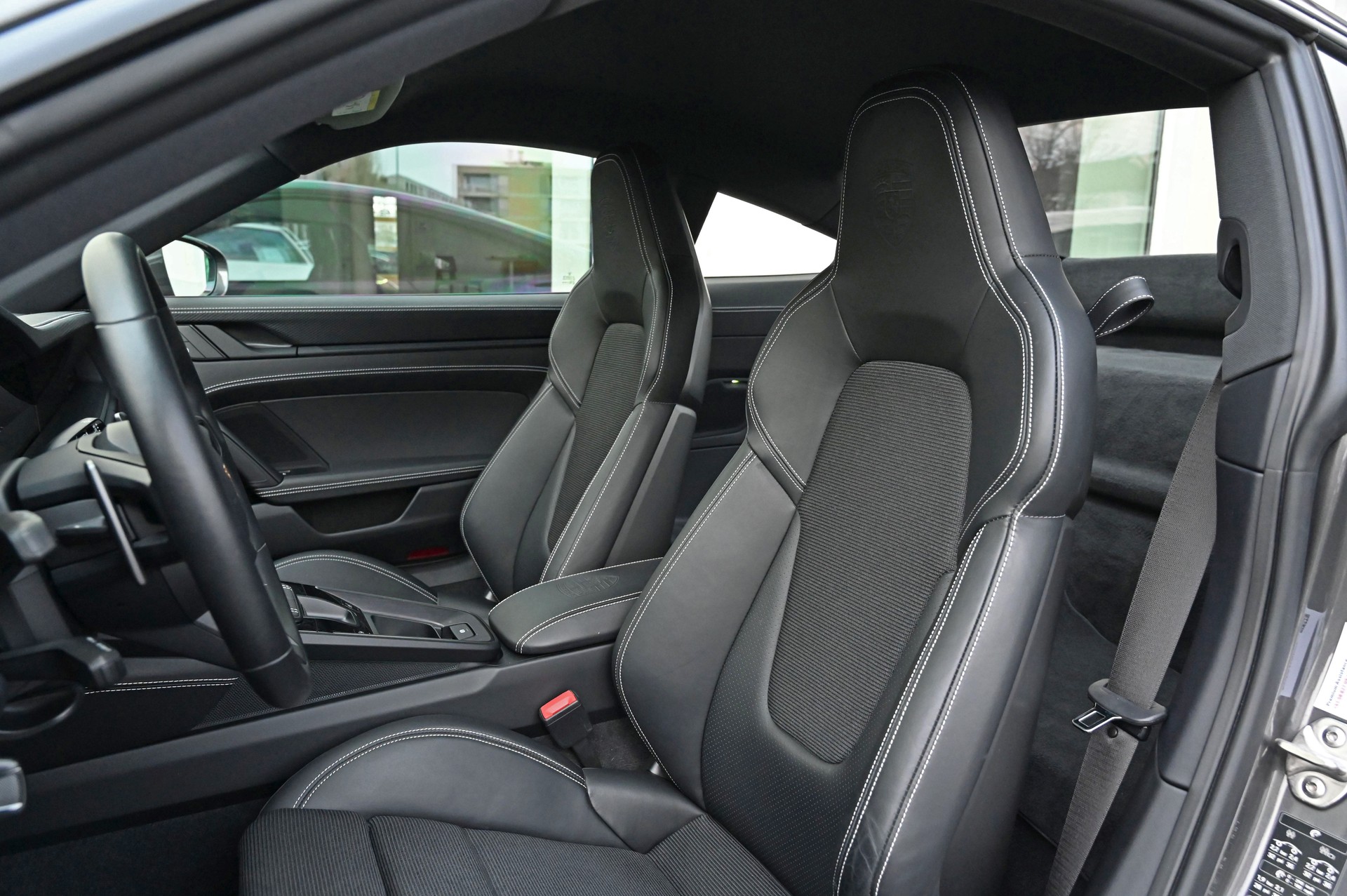 PORSCHE 911 GT3 Touring PDK-image-15