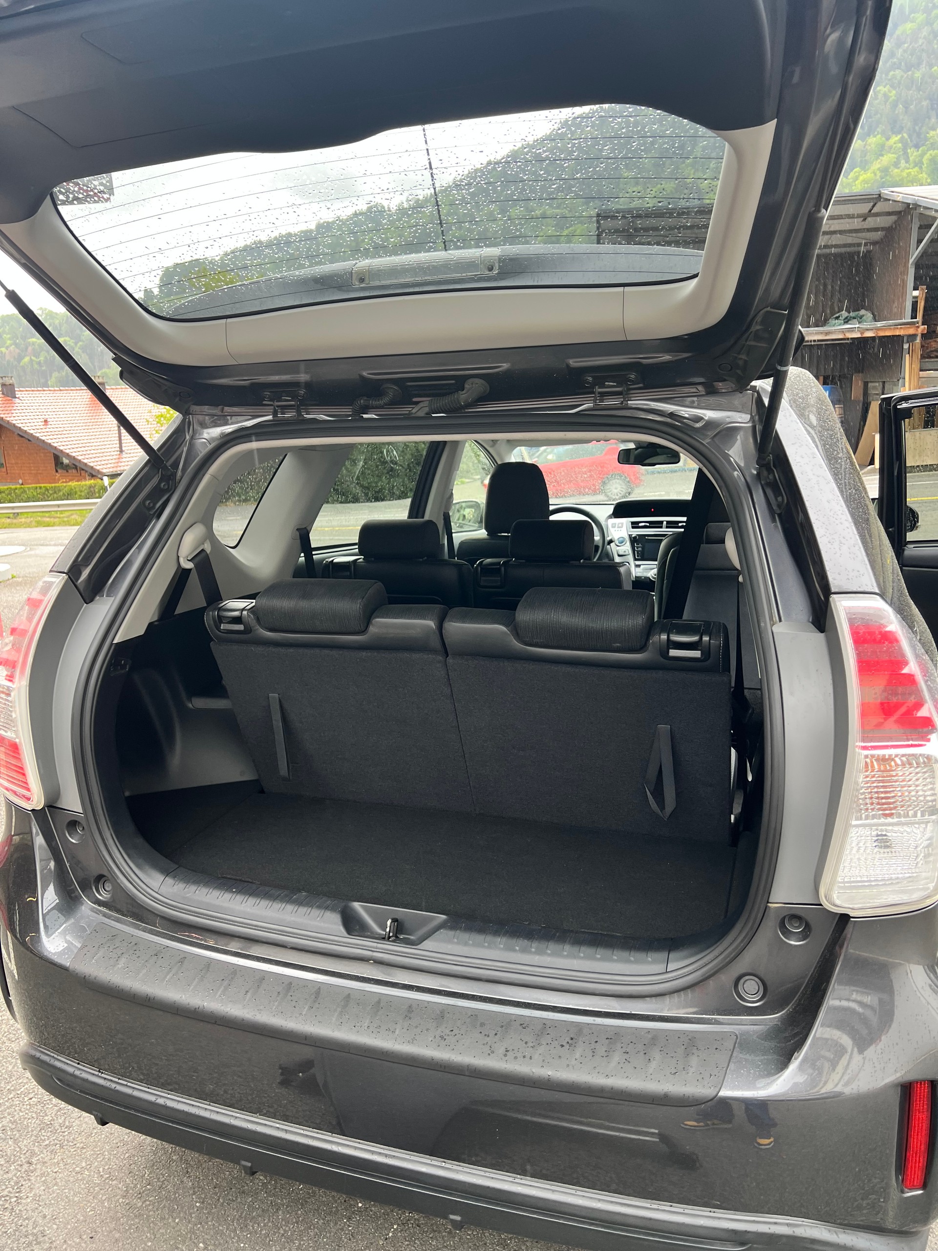 TOYOTA Prius+ 1.8 VVT-i HSD Style-image-6