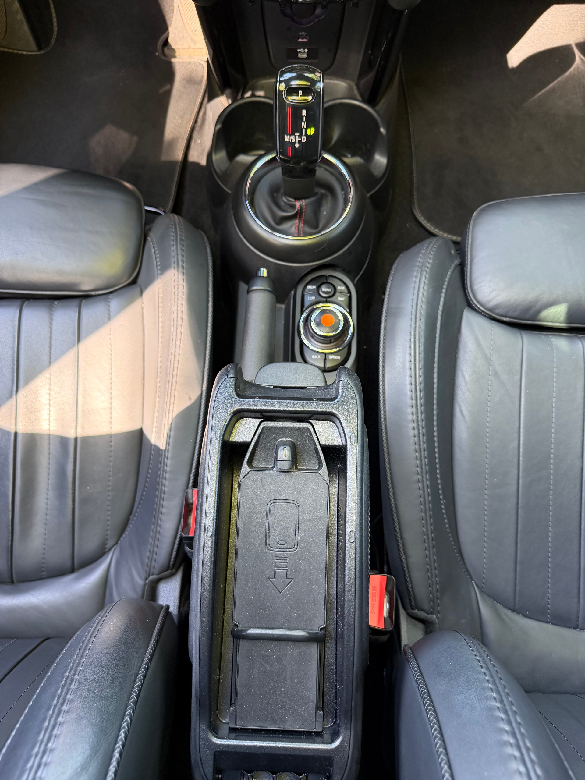 MINI Cooper S Trafalgar Edition Steptronic DKG-image-8