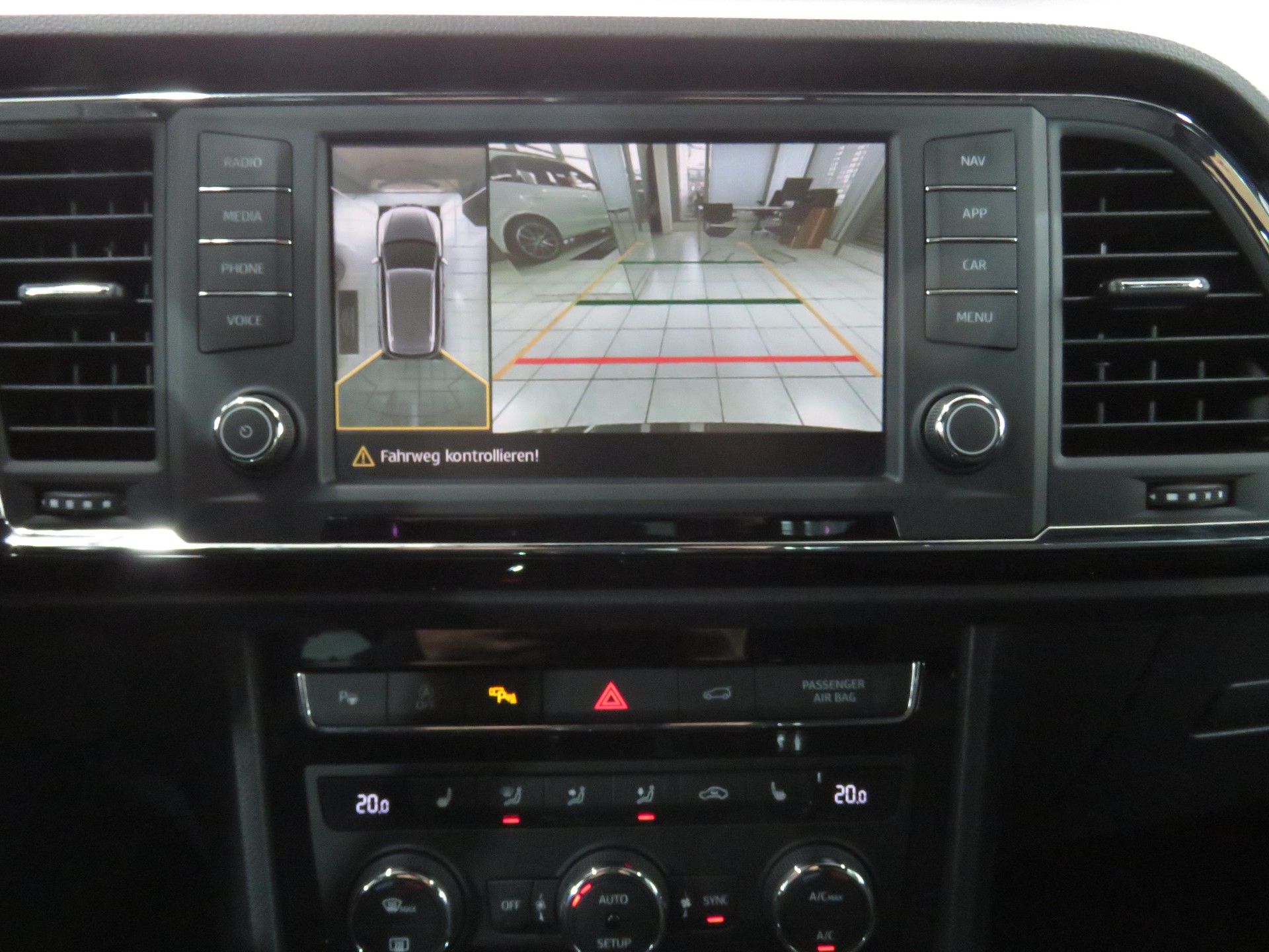 SEAT Ateca 2.0 TSI FR 4-Drive DSG (Automat)-image-18