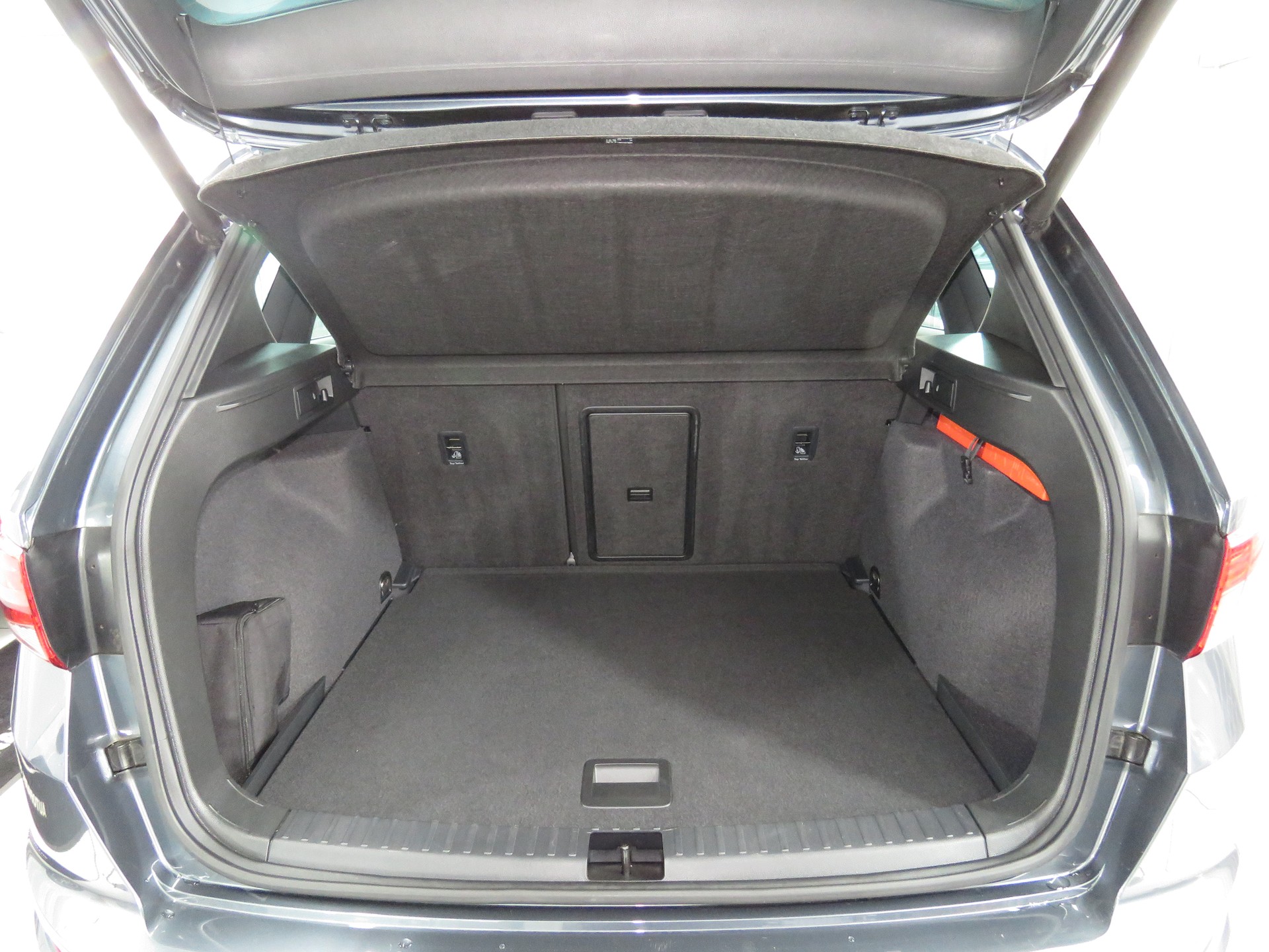 SEAT Ateca 2.0 TSI FR 4-Drive DSG (Automat)-image-9