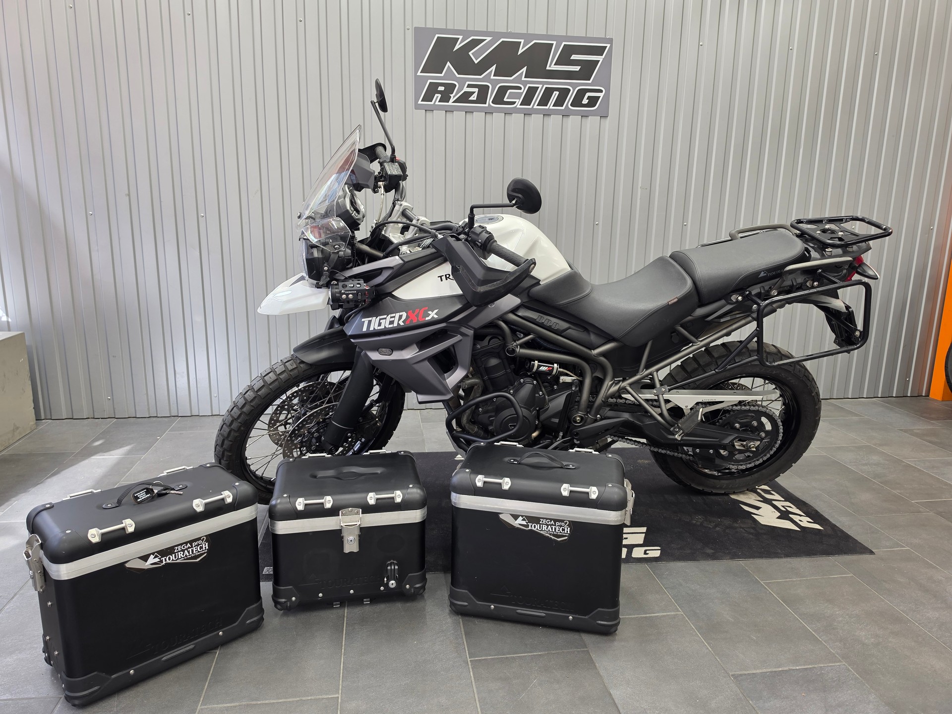 TRIUMPH Tiger 800 XC ABS-image-6