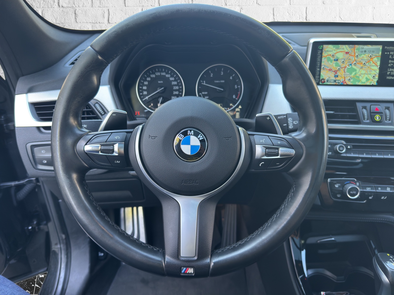 BMW X1 xDrive 25d M Sport Steptronic-image-17