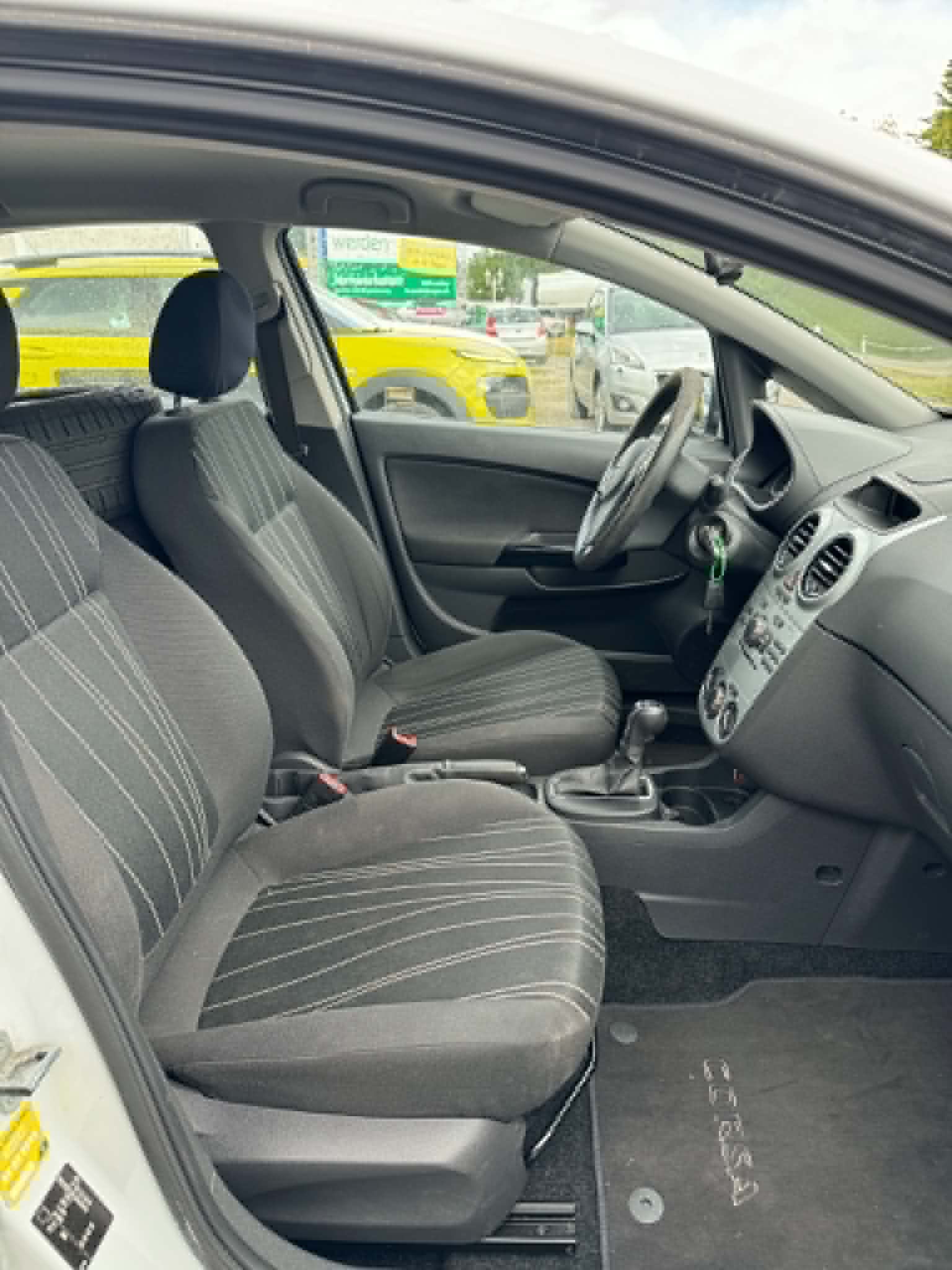 OPEL Corsa 1.4 TP Color Edition Automatic-image-11