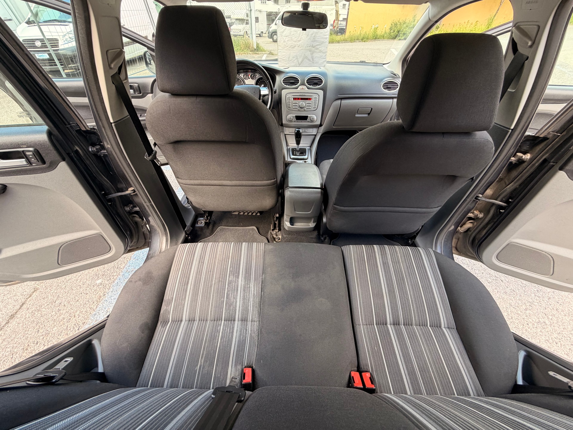 FORD Focus 2.0i Carving Automatic-image-22