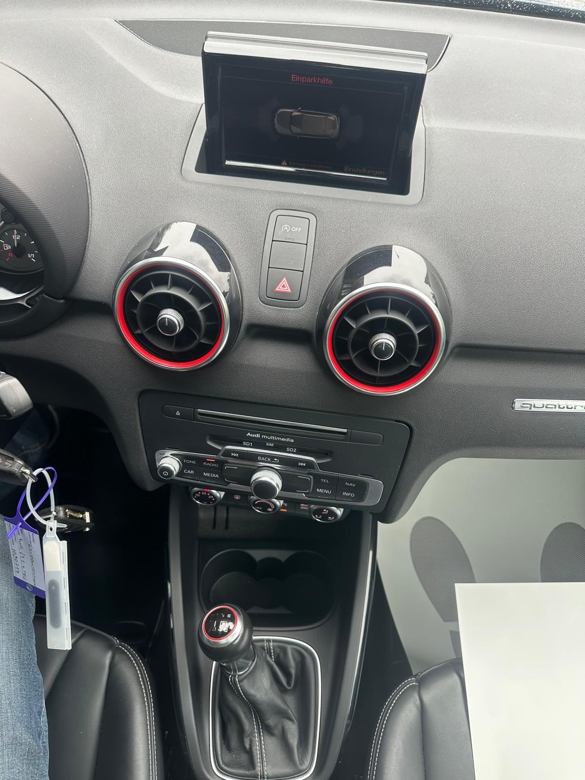 AUDI S1 2.0 TFSI quattro-image-10