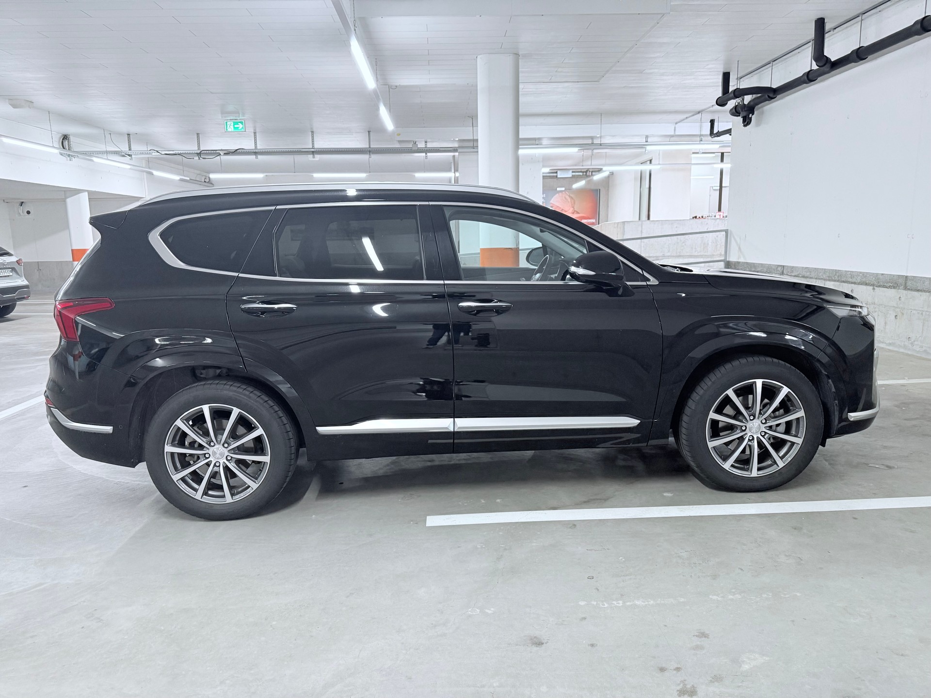 HYUNDAI Santa Fe 1.6 T-GDi HEV Vertex 4WD Autotmatic 7 Sitze-image-3
