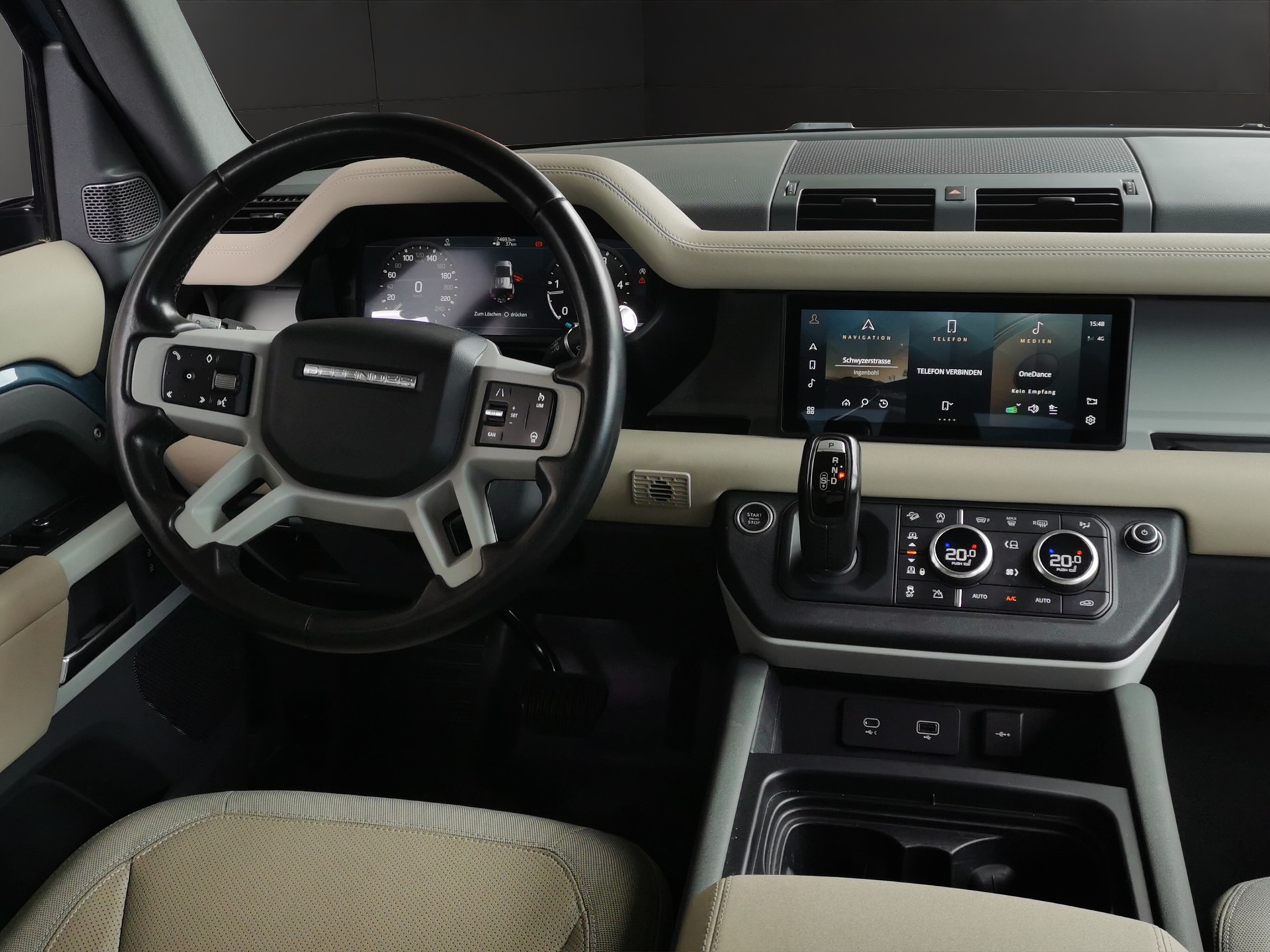 LAND ROVER Defender 110 D240 SD4 SE AT8-image-16