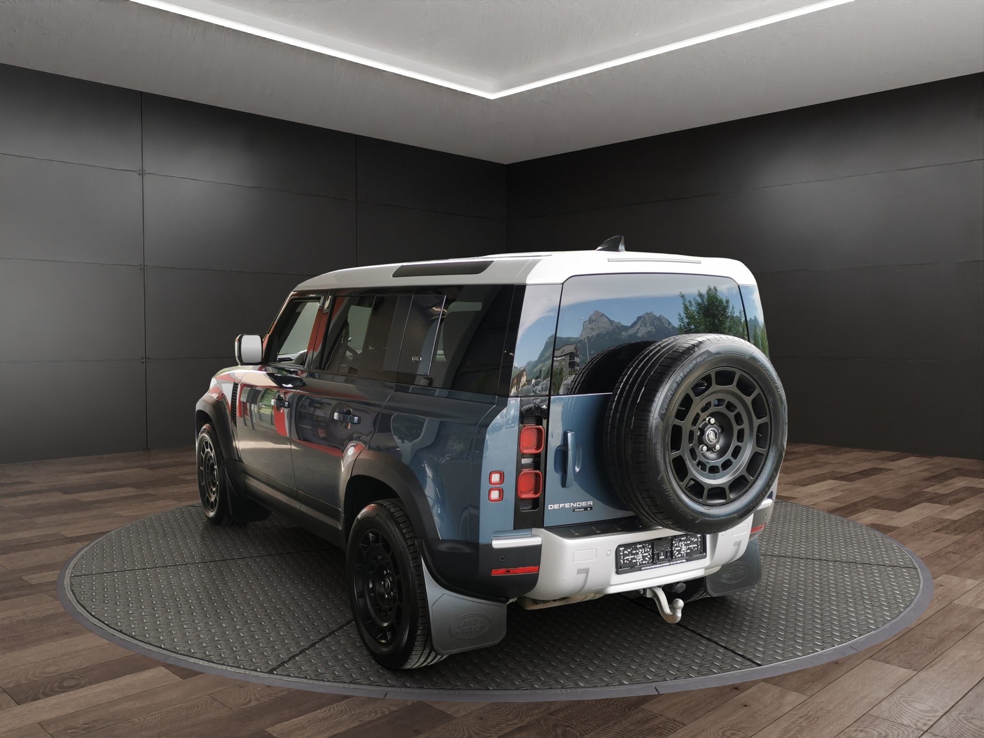 LAND ROVER Defender 110 D240 SD4 SE AT8-image-6