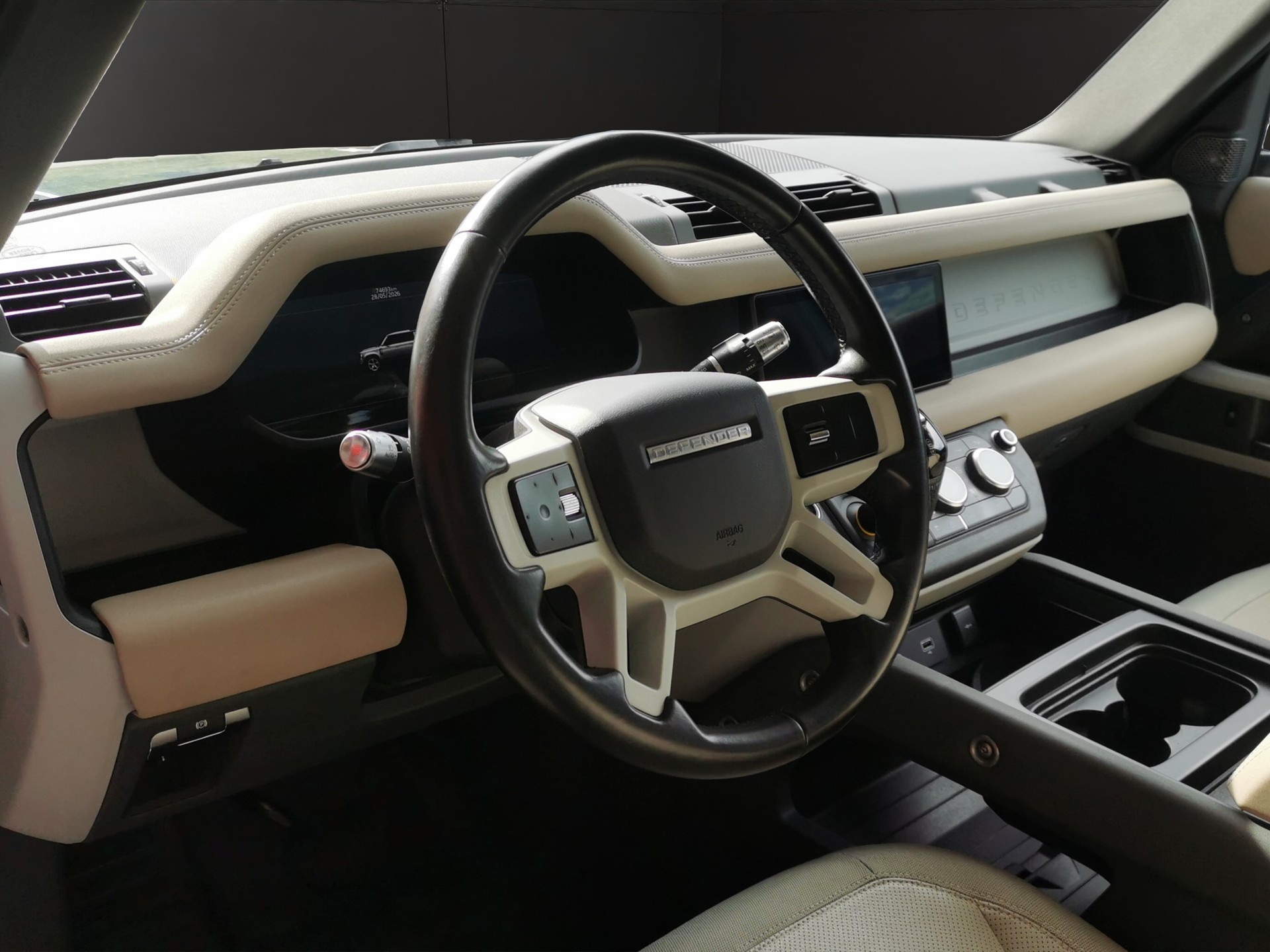 LAND ROVER Defender 110 D240 SD4 SE AT8-image-9