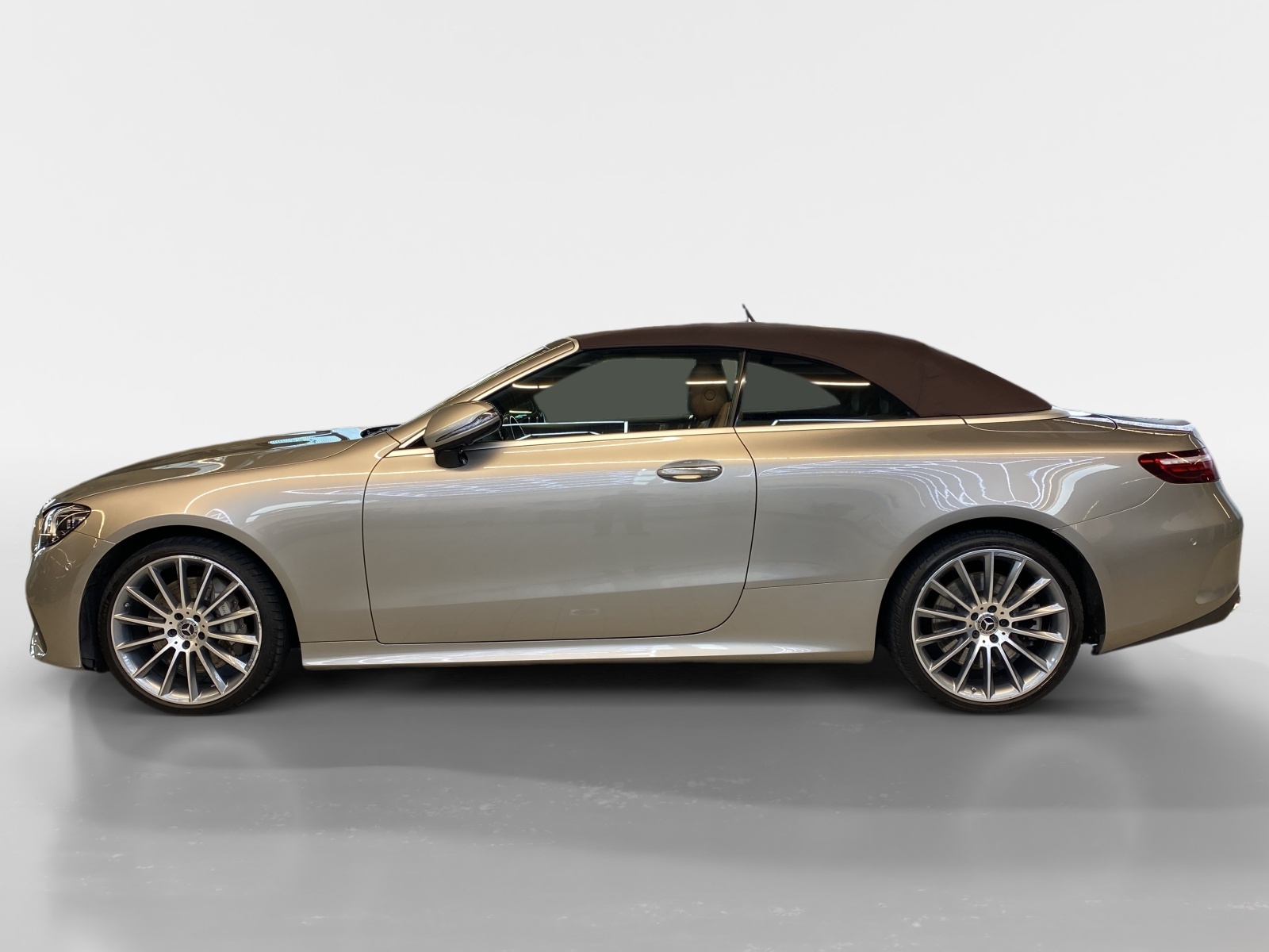 MERCEDES-BENZ E 450 Cabriolet AMG Line 4MATIC-showroom-element-2