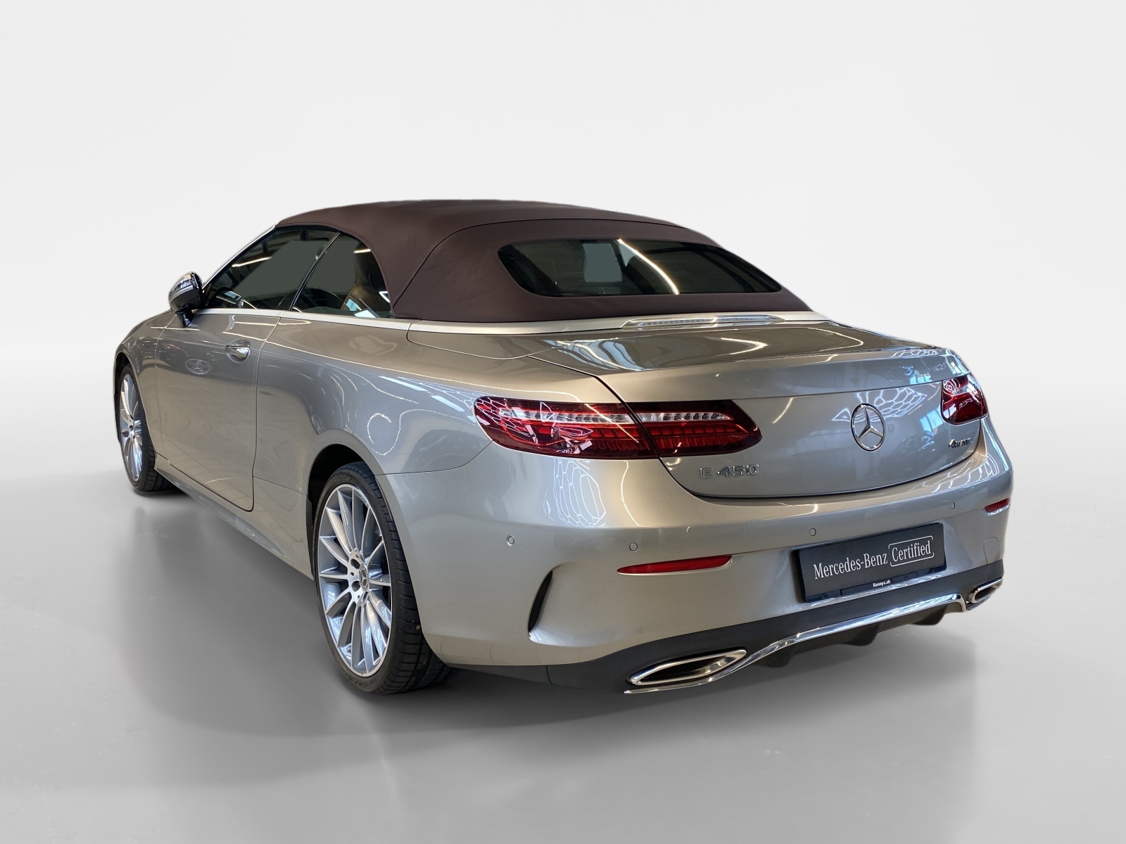 MERCEDES-BENZ E 450 Cabriolet AMG Line 4MATIC-showroom-element-3