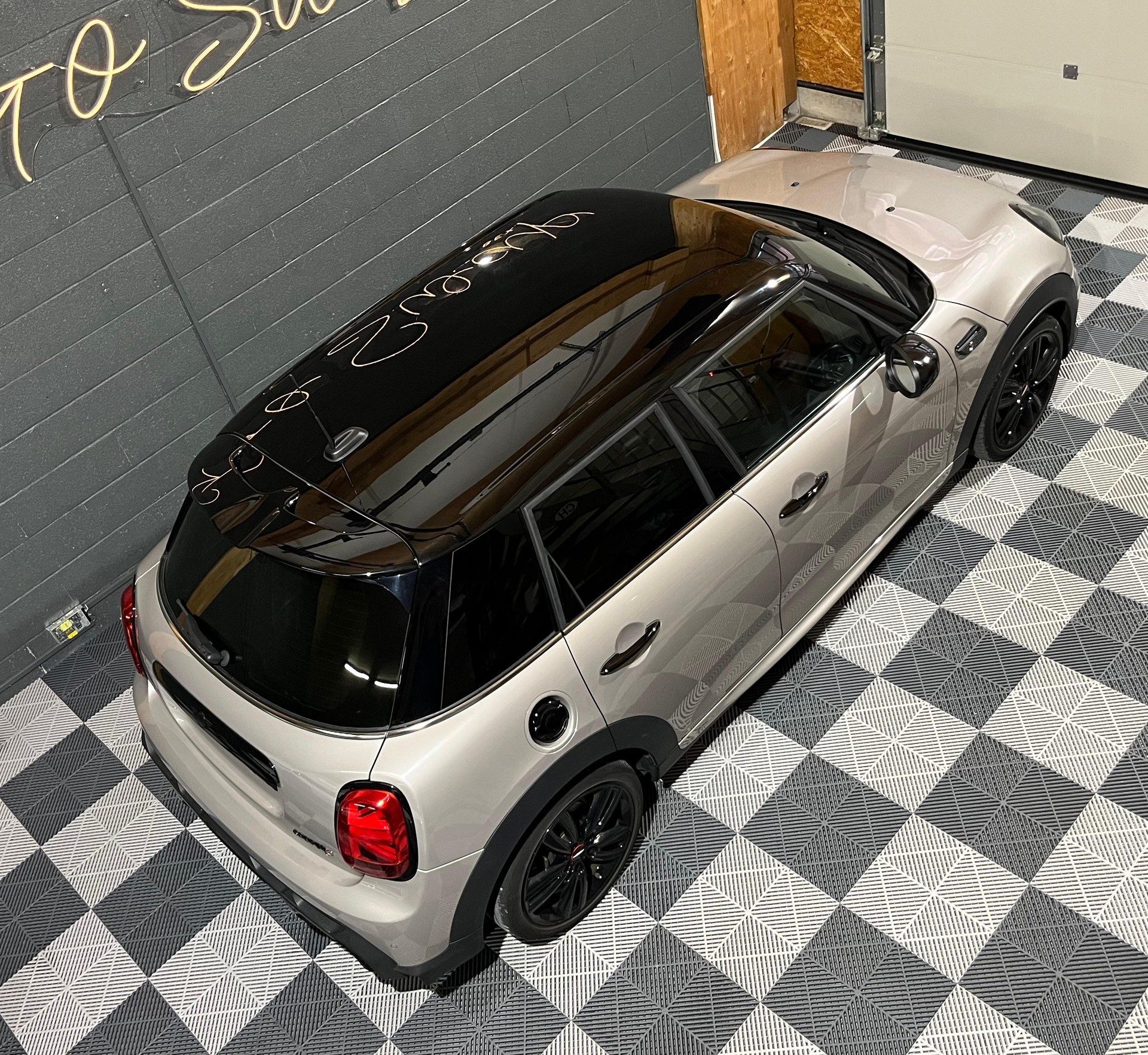 MINI Cooper S Steptronic DKG-showroom-element-2