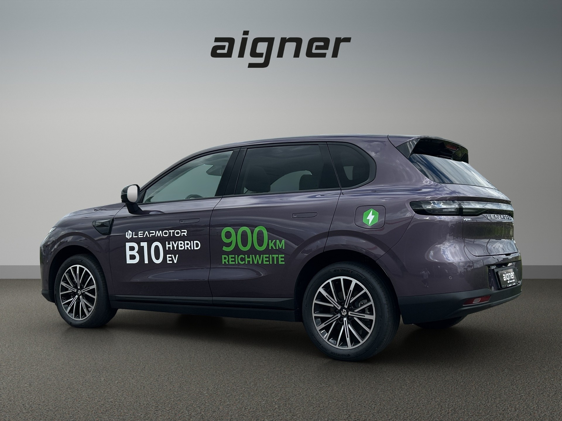 LEAPMOTOR B10 1.5 Hybrid EV-showroom-element-2