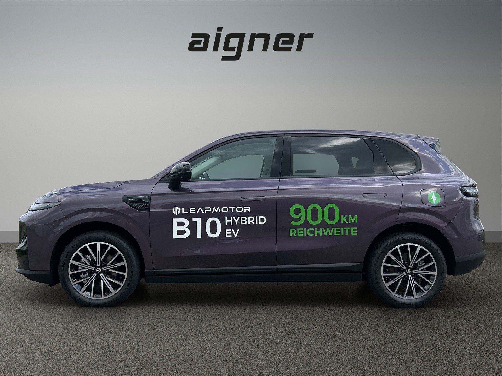 LEAPMOTOR B10 1.5 Hybrid EV-showroom-element-1