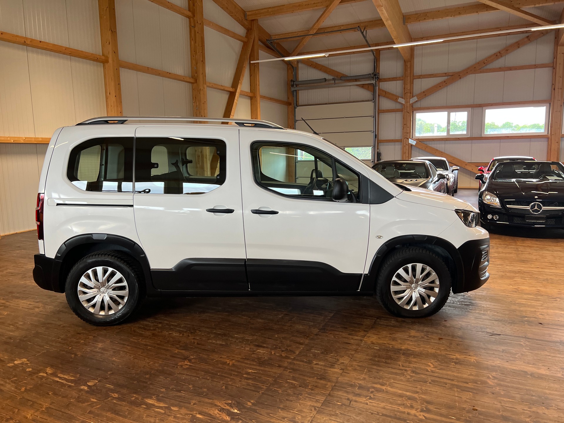 PEUGEOT Rifter 1.2 PureTech Allure-showroom-element-3