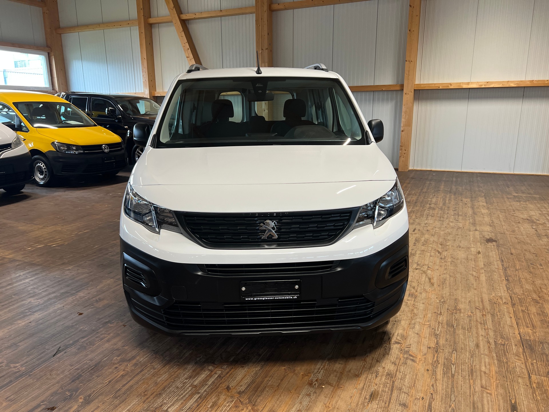 PEUGEOT Rifter 1.2 PureTech Allure-showroom-element-1