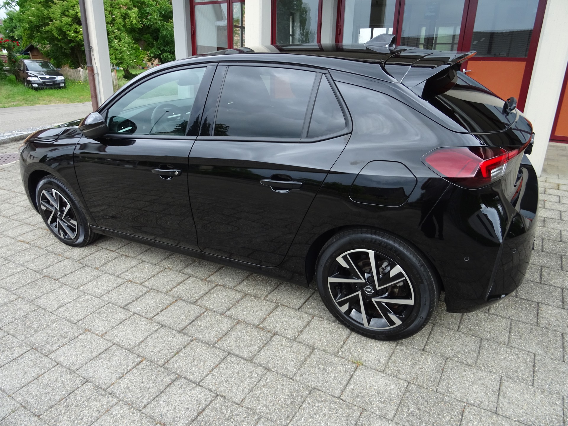 OPEL Corsa 1.2 TP GS A-image-5